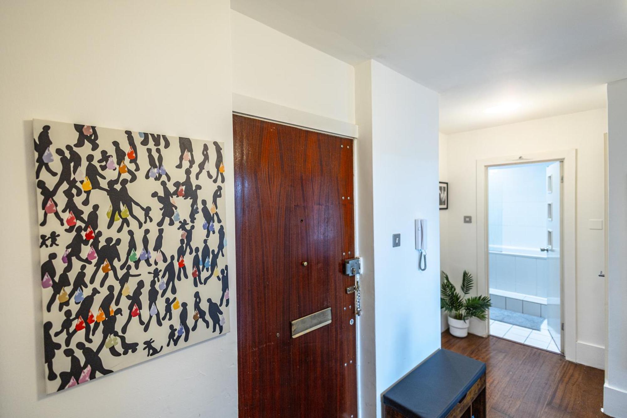 2 Bed Camden Town Sec To Tube * Londen