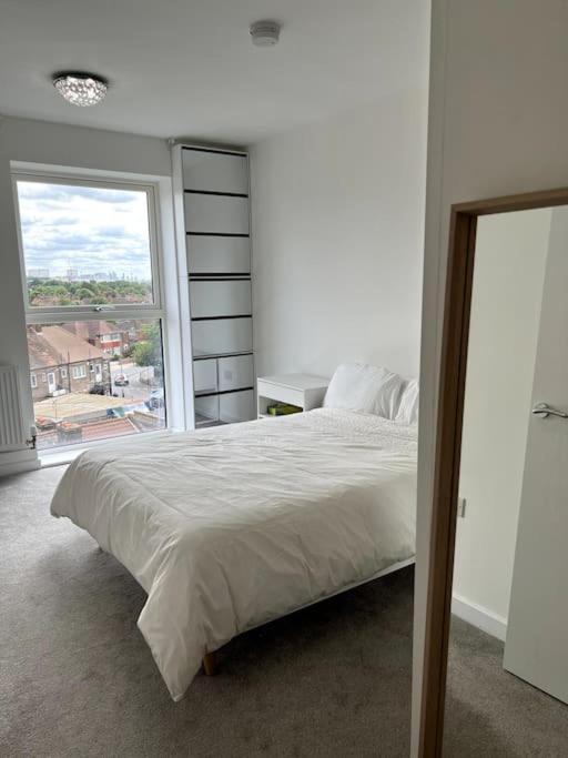 Apartment One Bedroom Flat - Zone 2 London