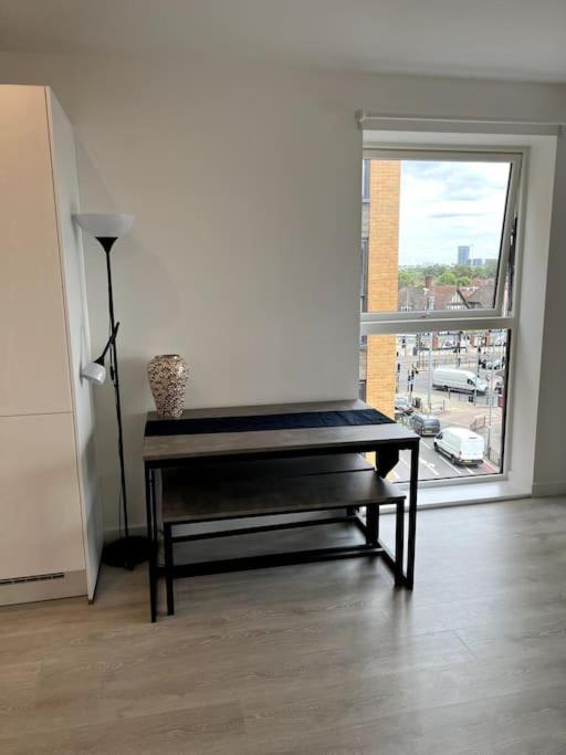 Apartment One Bedroom Flat - Zone 2 London
