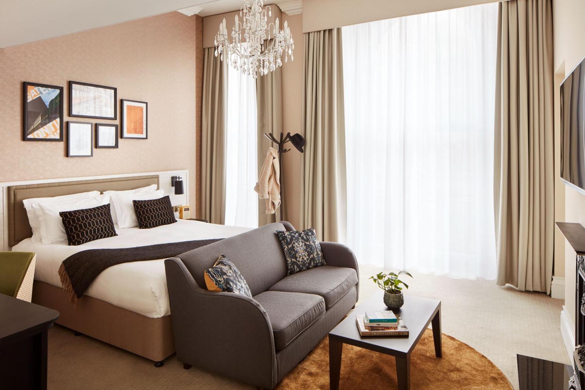The Clermont London, Victoria 4* London