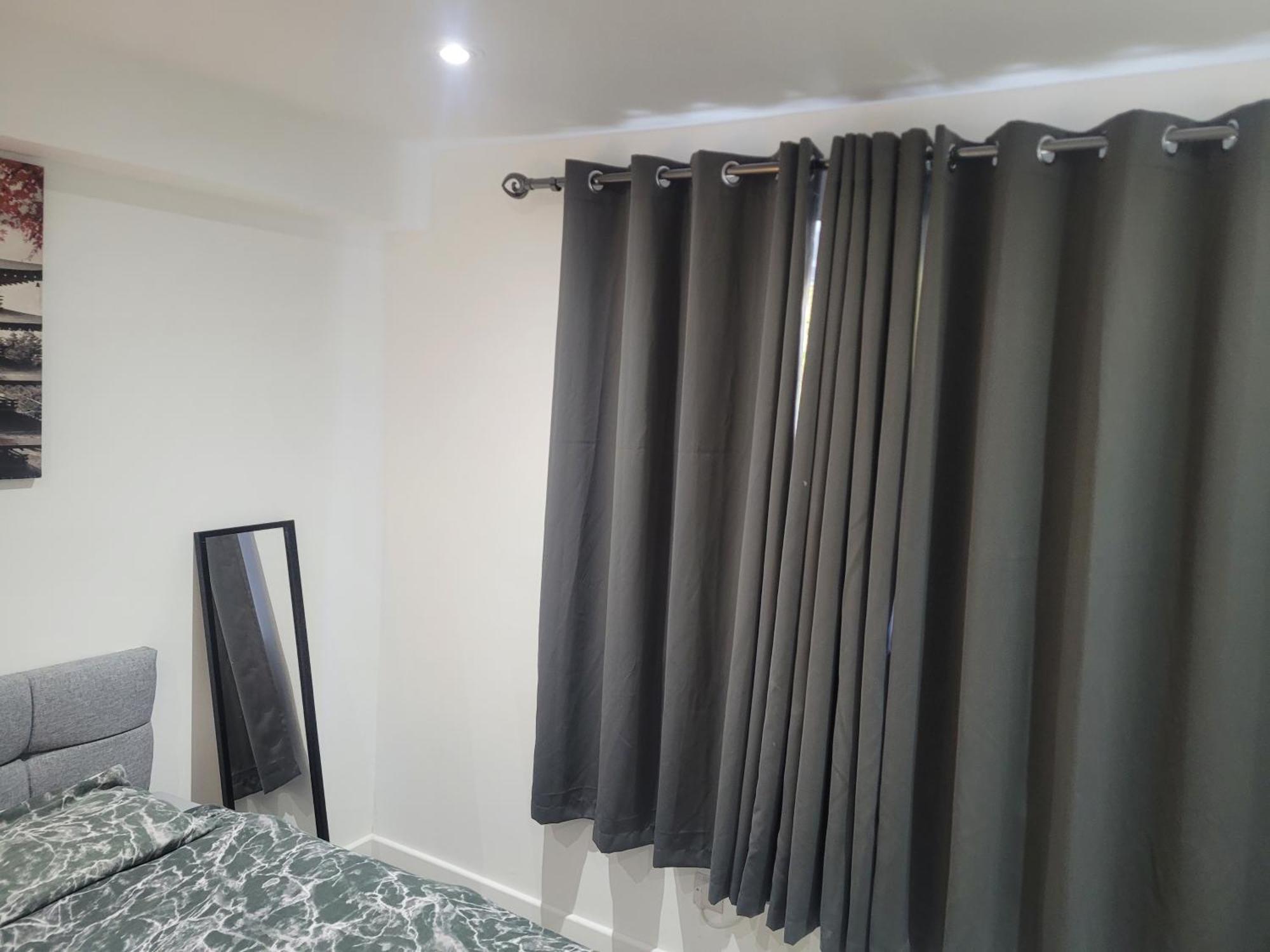 Private Rm In A 2 Bed Near 4 Train Stations Homestay