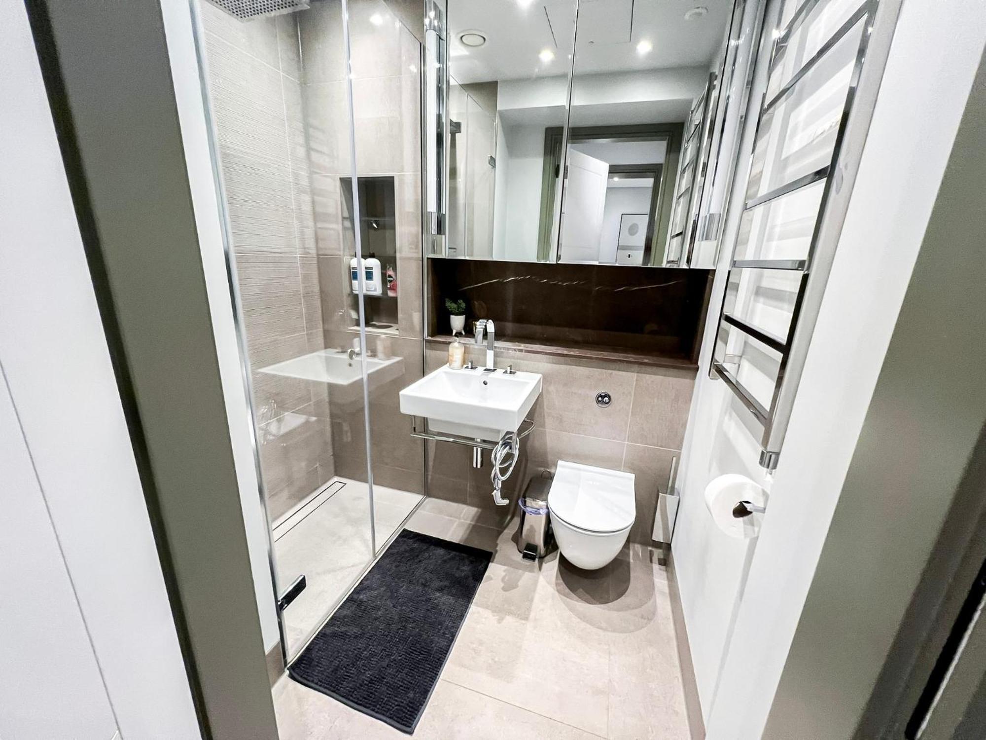 Posh 3 Bedroom Flat With Terrace And Indoor Fireplace In Mayfair, Near Hyde Park Leilighet *