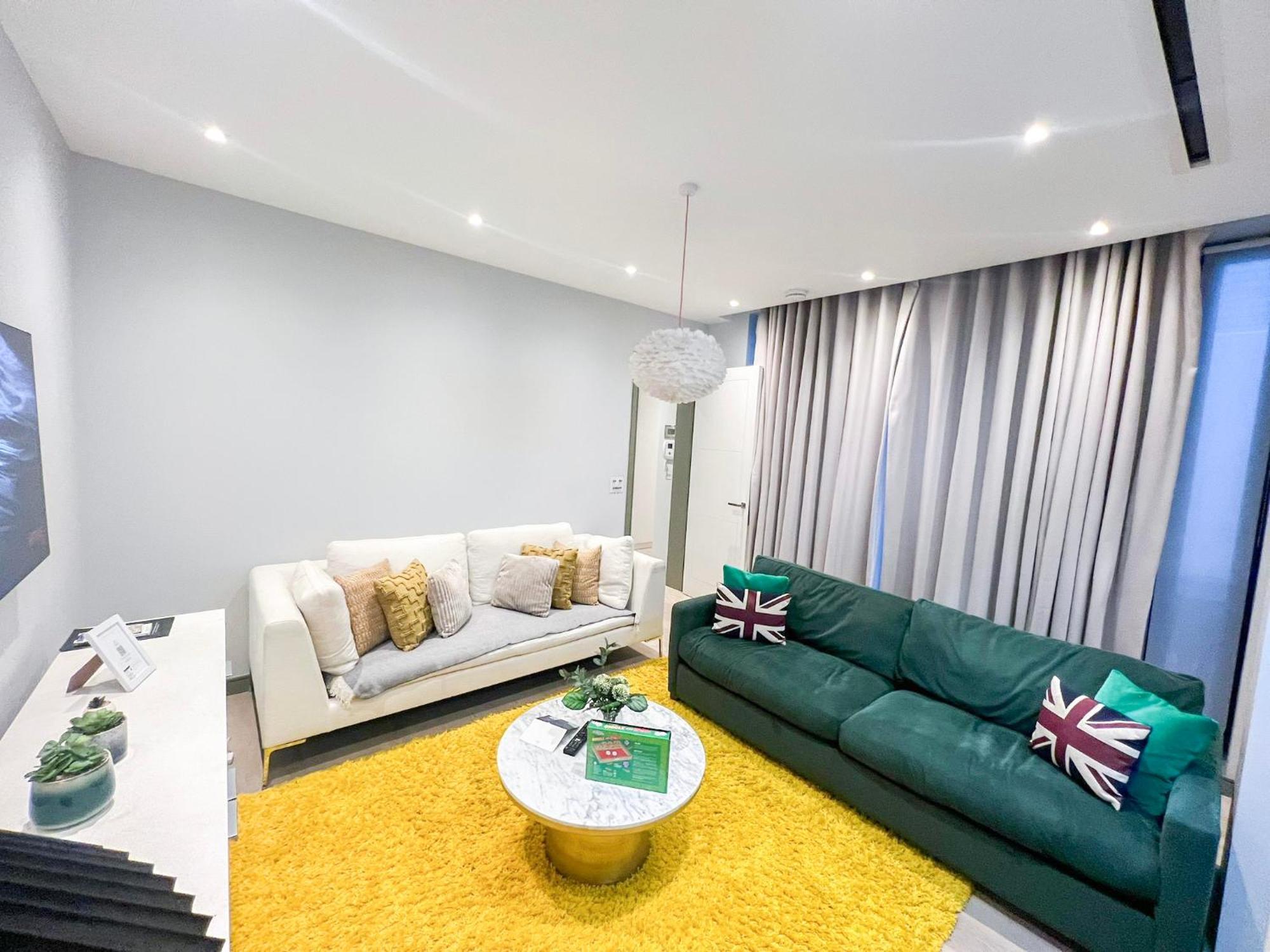 Posh 3 Bedroom Flat With Terrace And Indoor Fireplace In Mayfair, Near Hyde Park Leilighet London