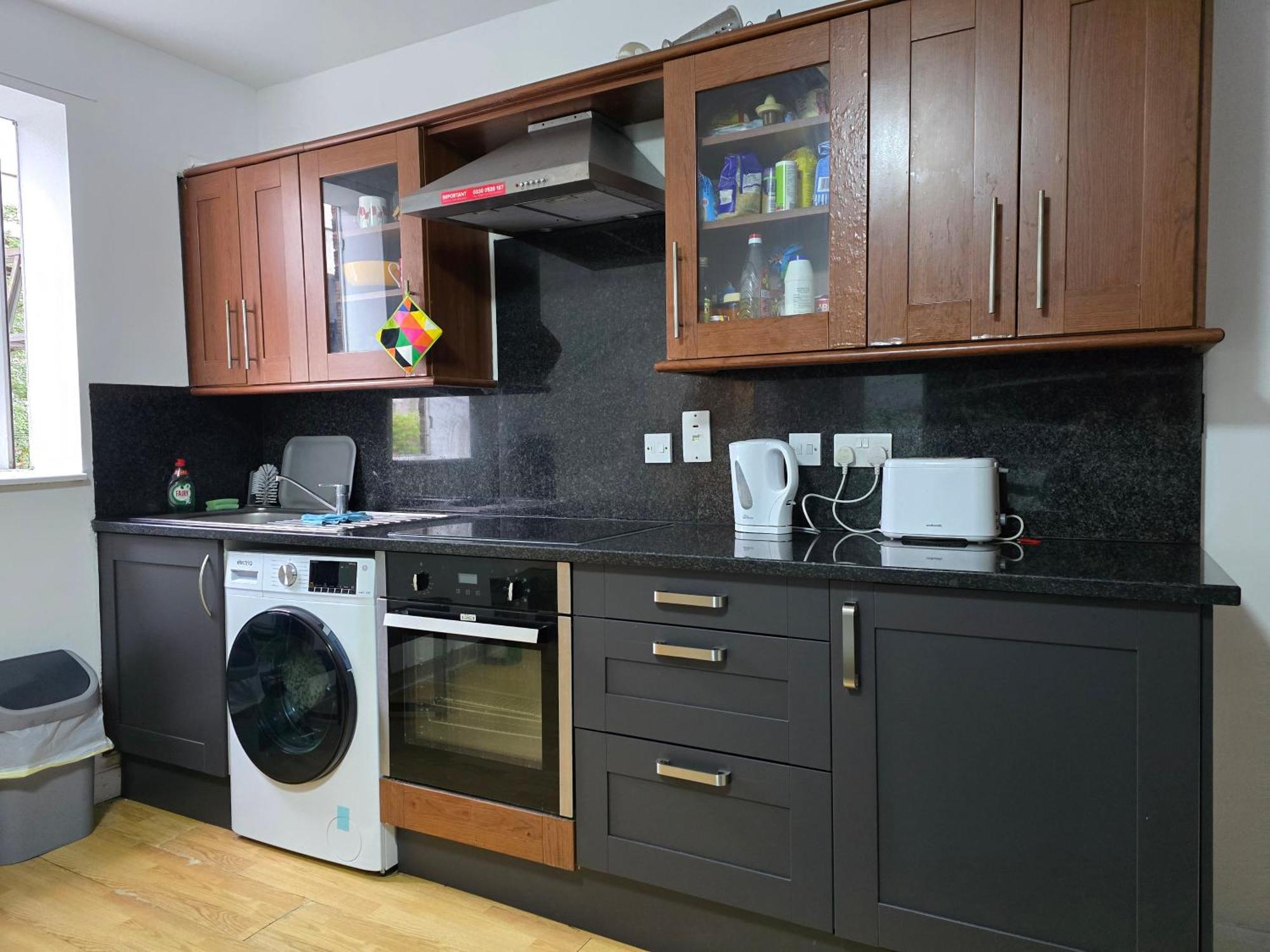 Whole In City Centre Apartment