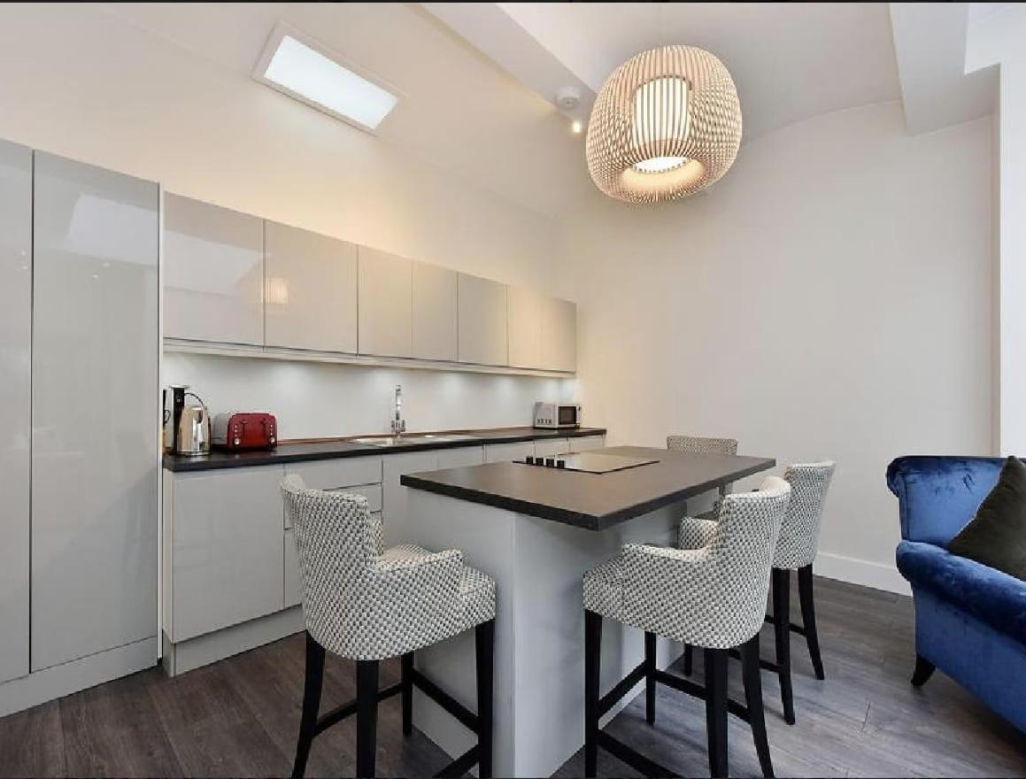 Renovu Premium Homes In Kensington *