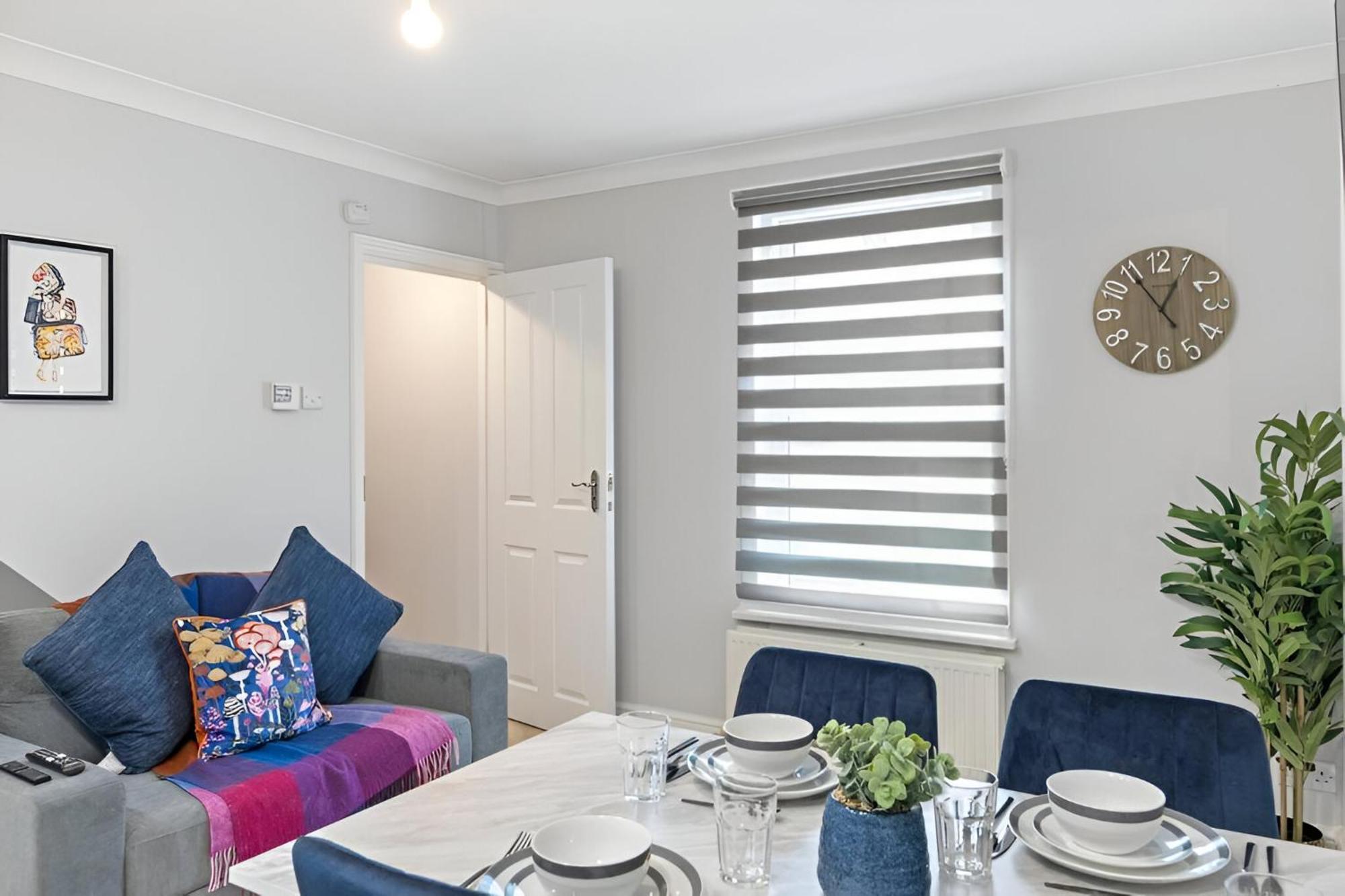 Sophistication Chic 3-br For Modern Living Appartement Londen