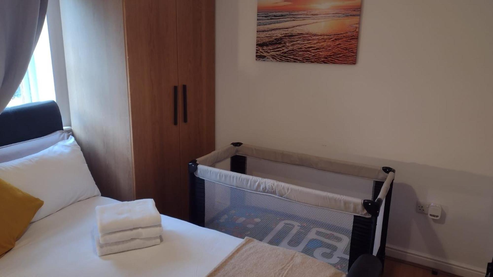 Apartamento Spacious 2-bed Family With Pets Welcome Londres
