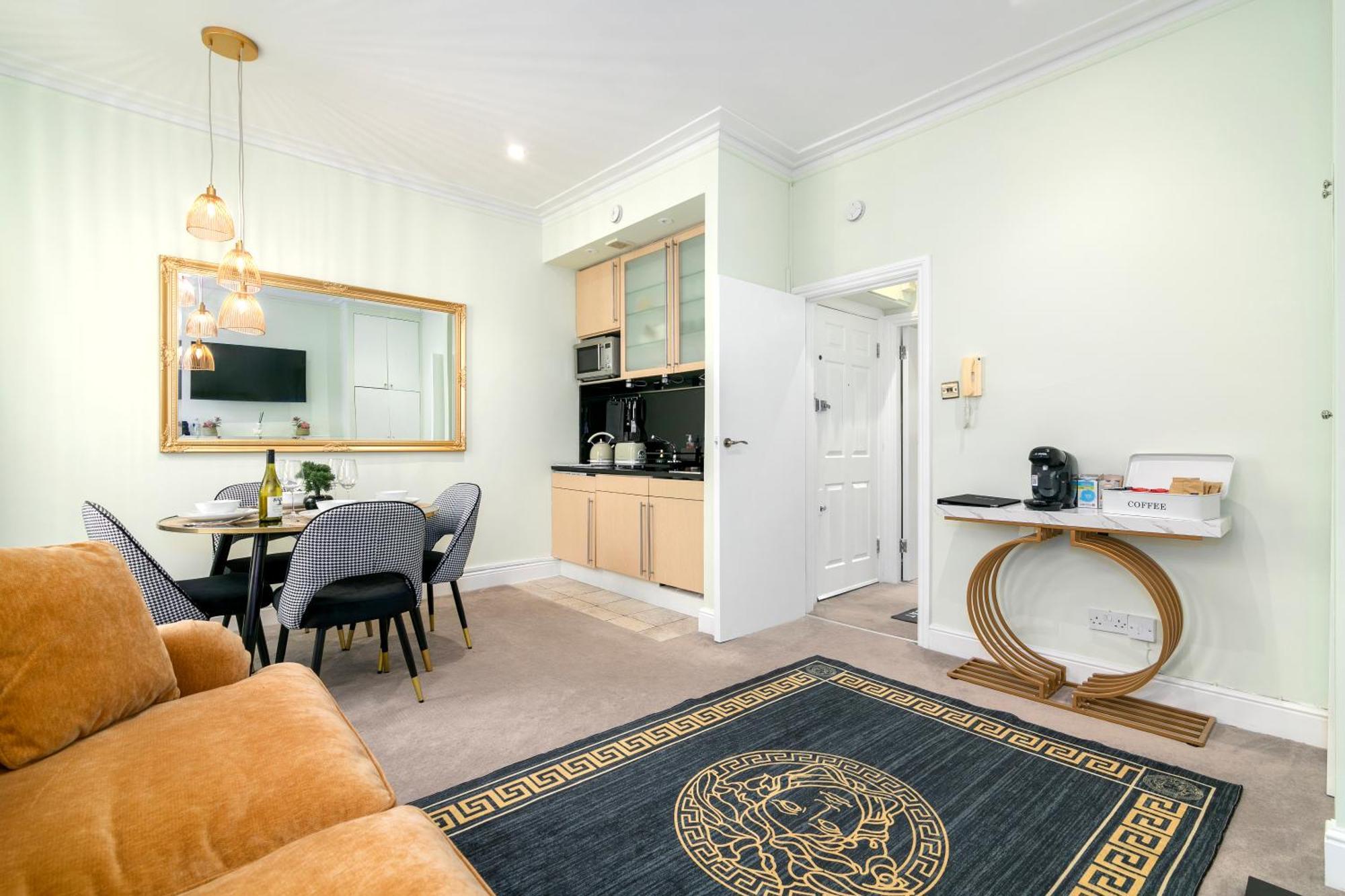 Modern Flat 5 Min To Holland Park! Leilighet