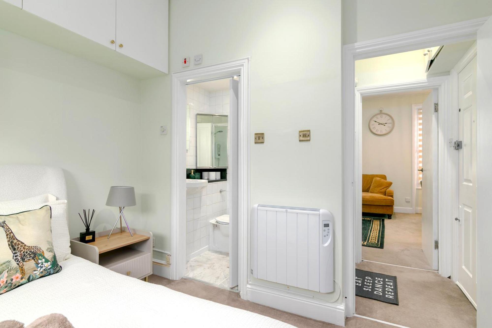 Modern Flat 5 Min To Holland Park! Leilighet