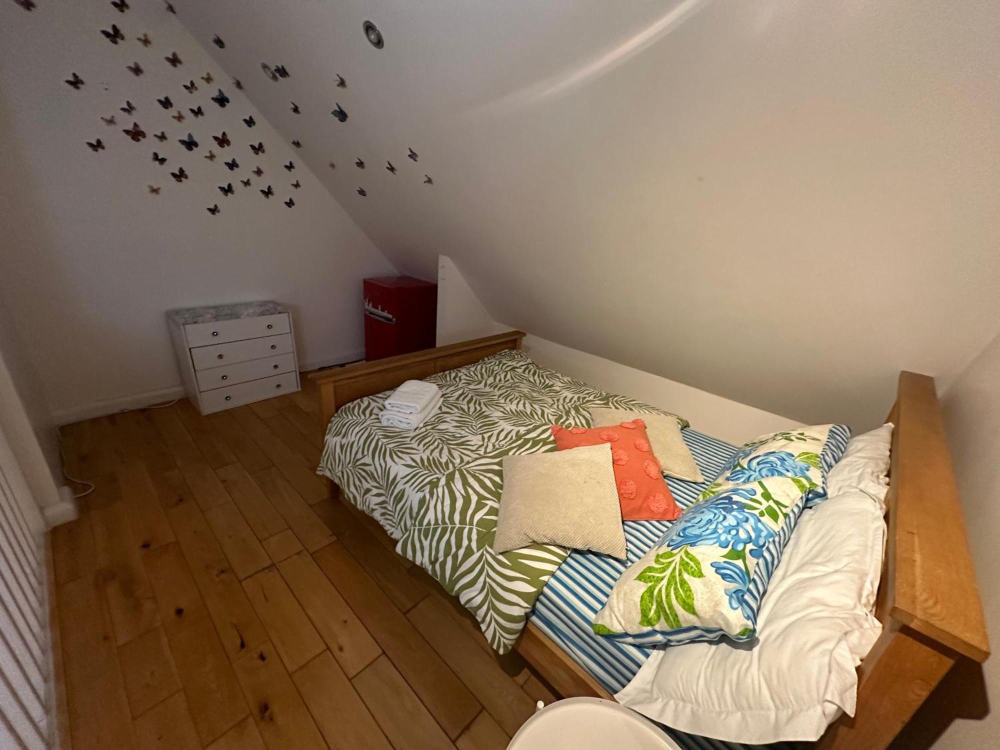 Gasthuis Cozy Rooms Near Central London