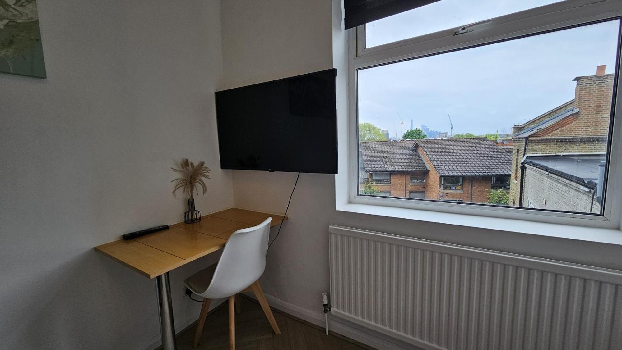 Apartment Newly Renovated & Ensuite Rooms! - Camberwell *