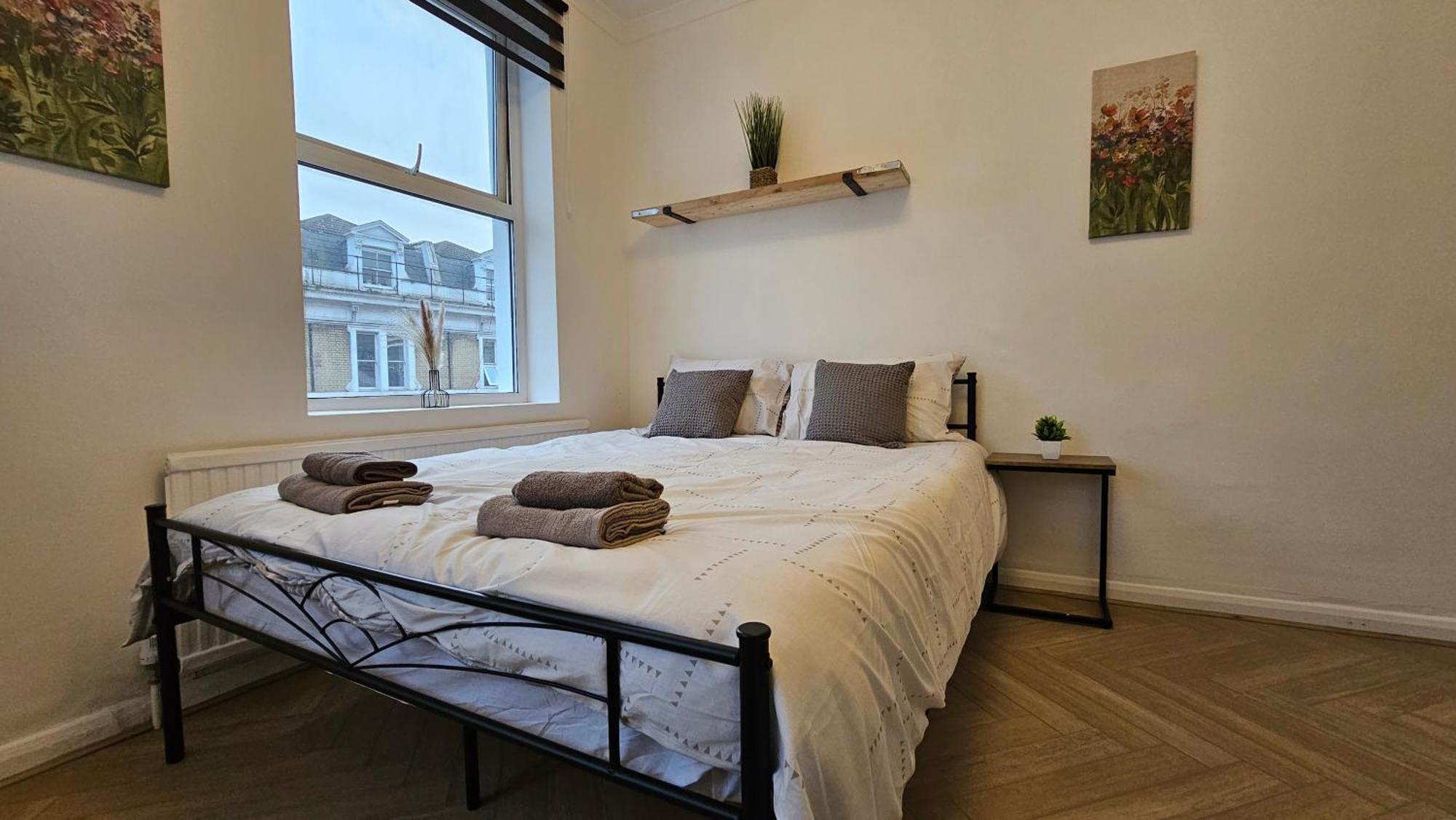 Newly Renovated & Ensuite Rooms! - Camberwell Apartment *