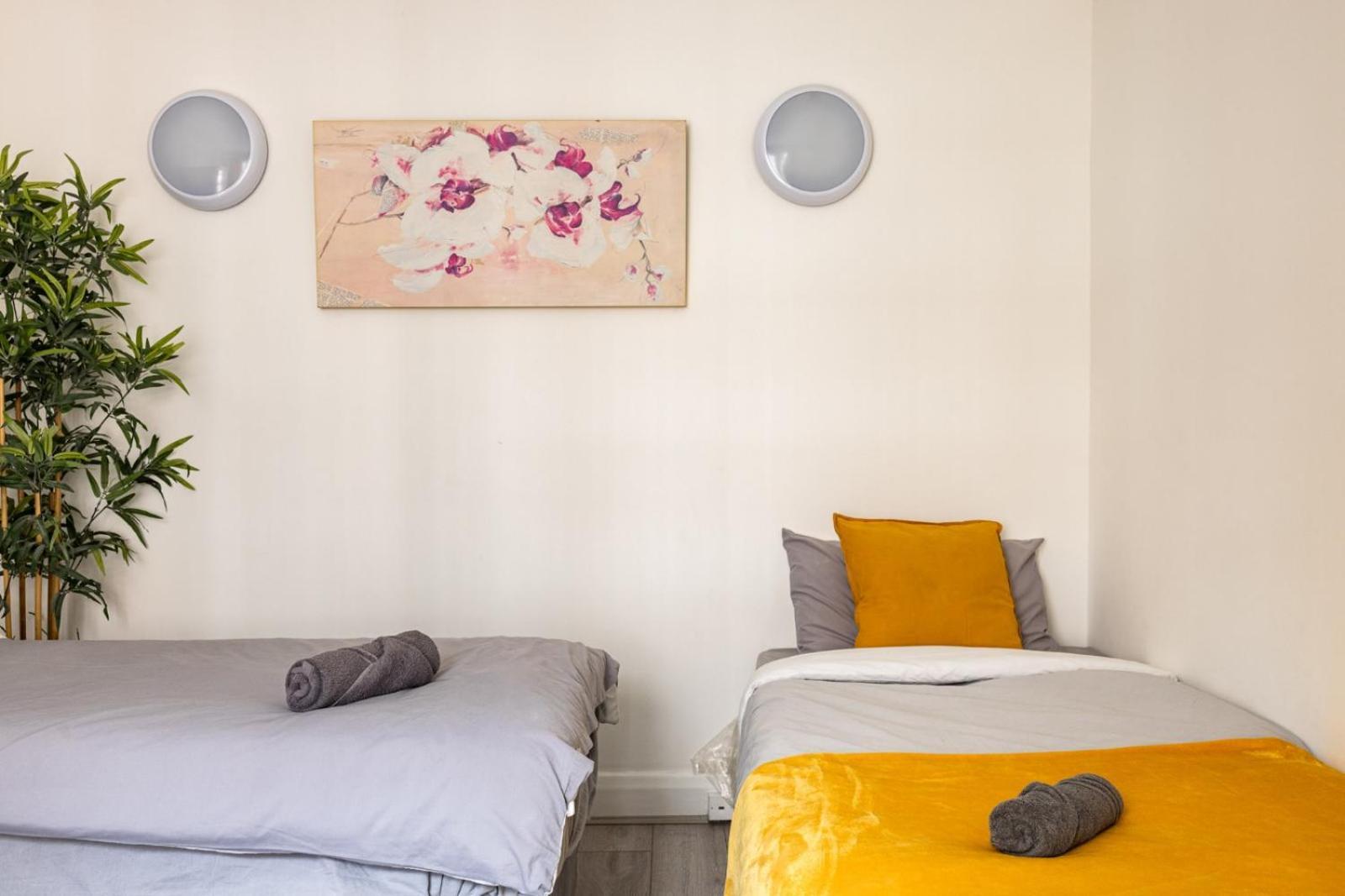 A Flat In Apartment *