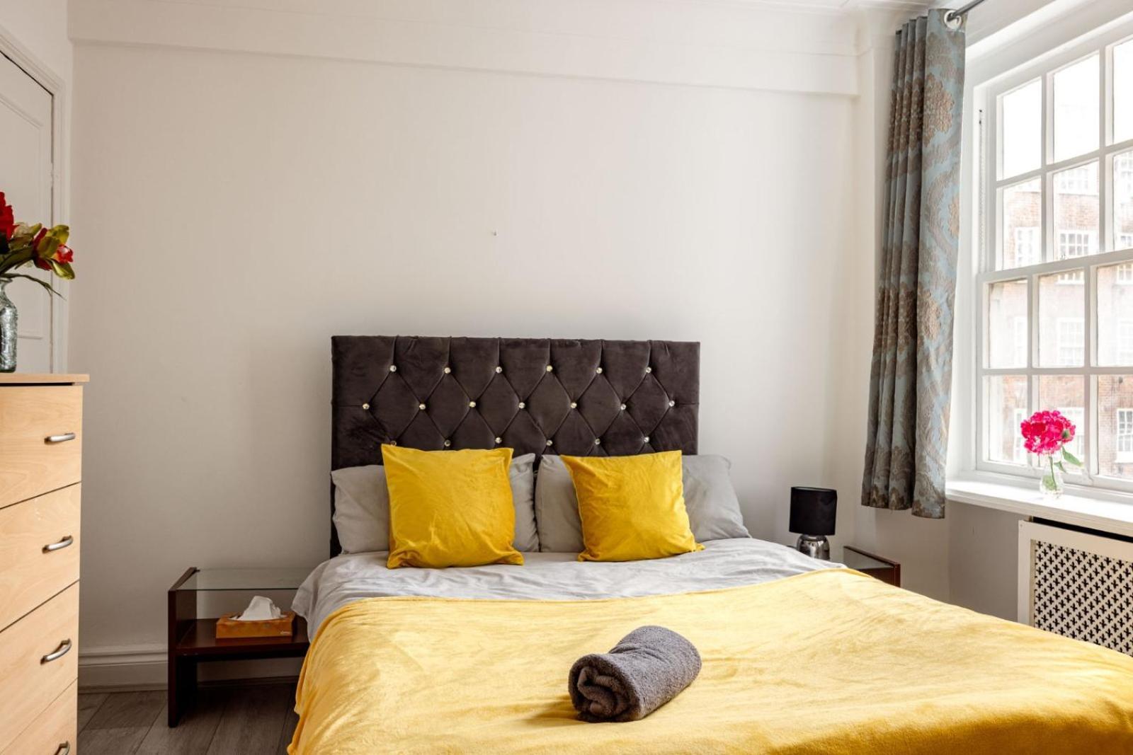 A Flat In Apartment *