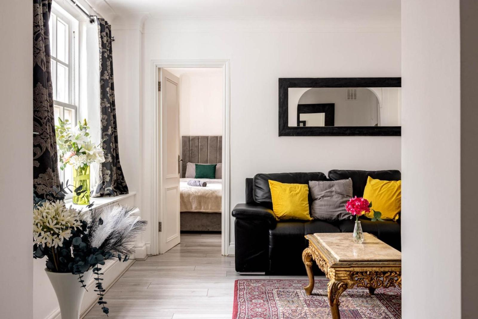 Apartment A Flat In London