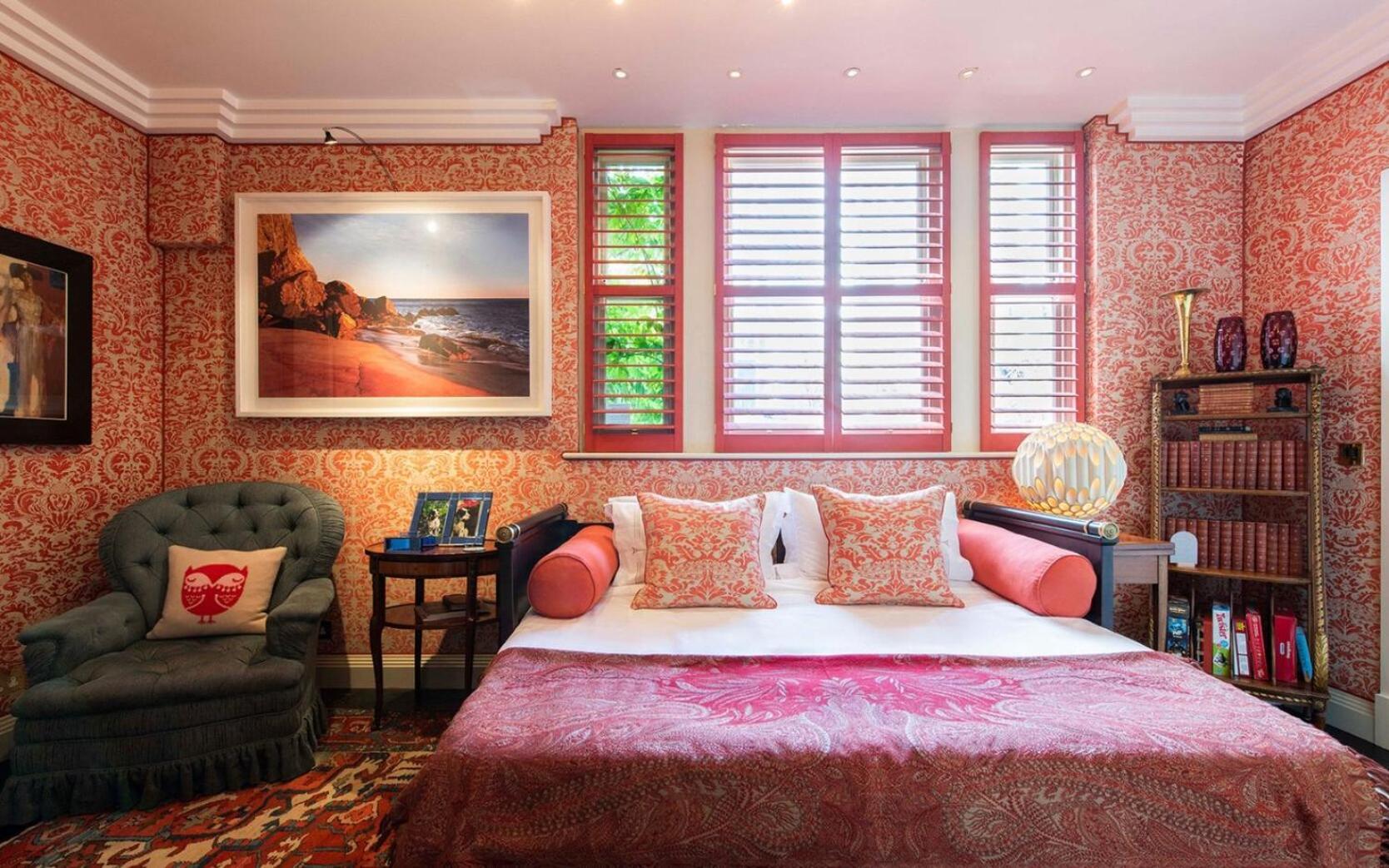 Phillimore Gardens Apartment London