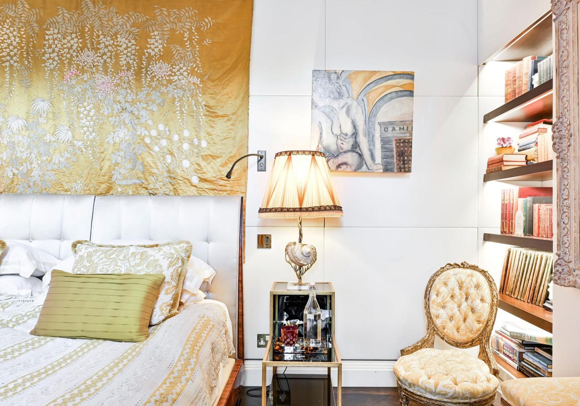 Phillimore Gardens Apartment