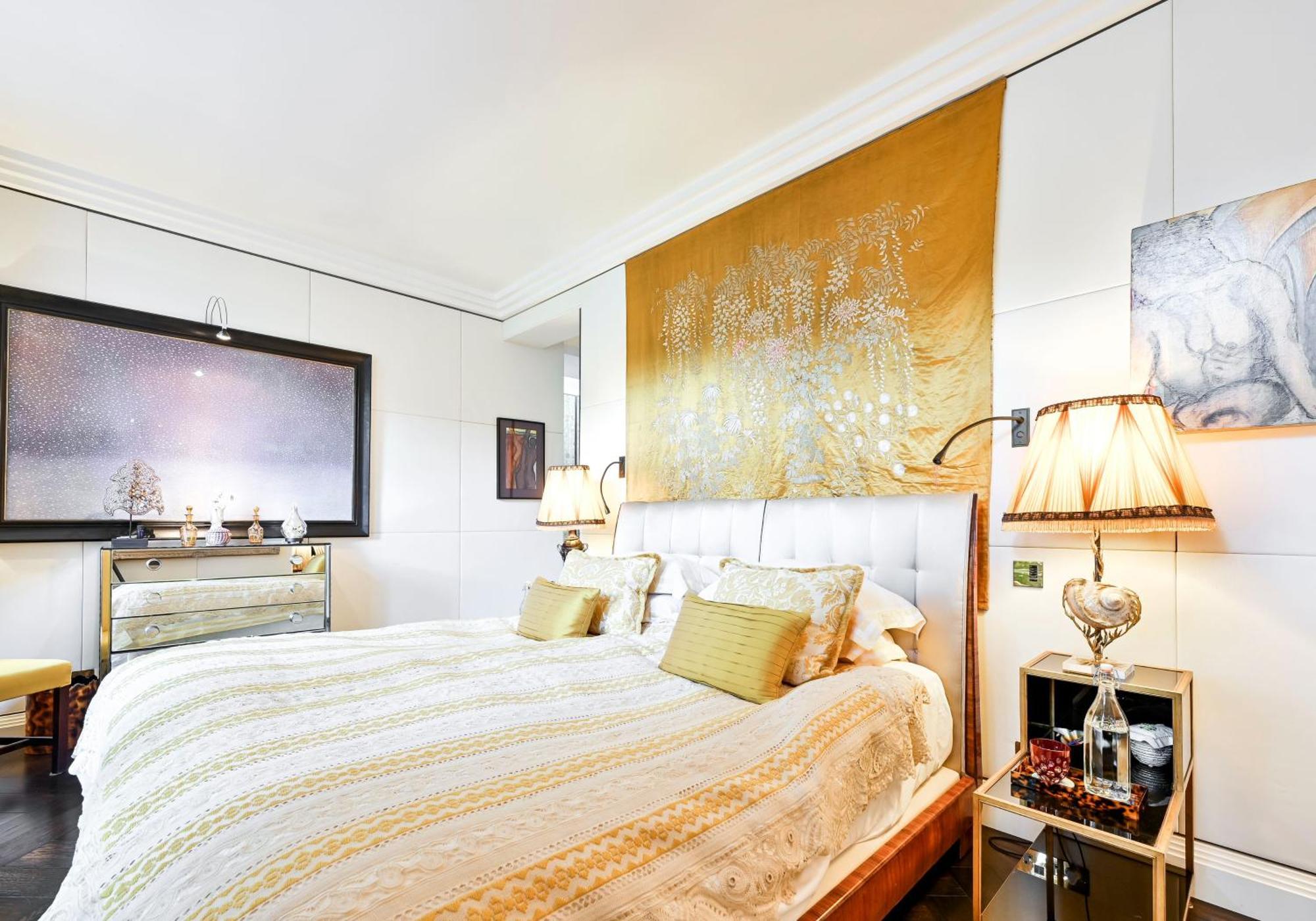 Apartment Phillimore Gardens *