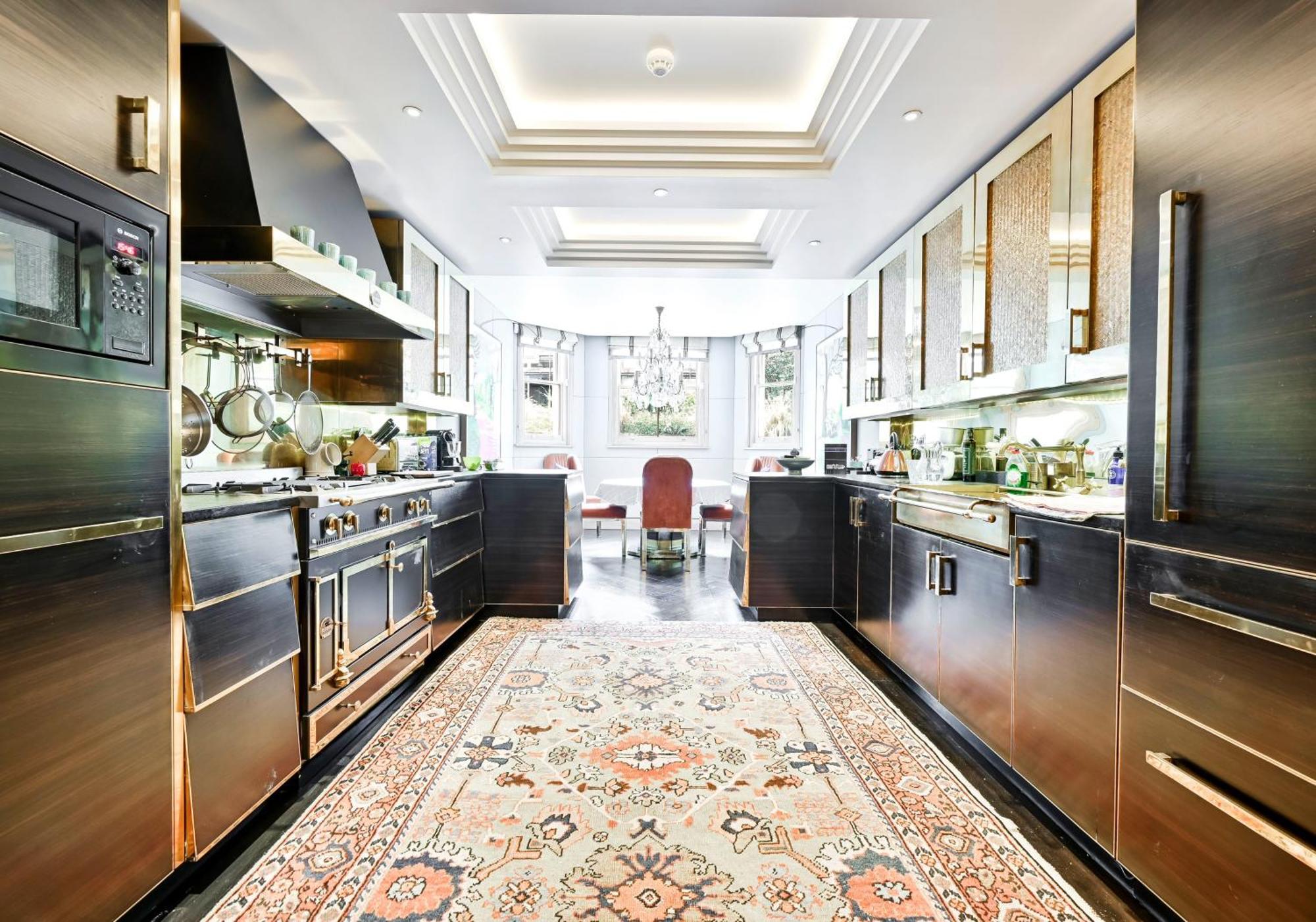 Apartment Phillimore Gardens London