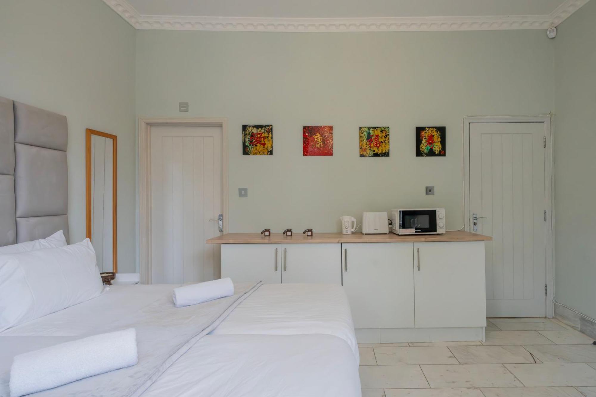 Apartment Finchley Road & By Dc London