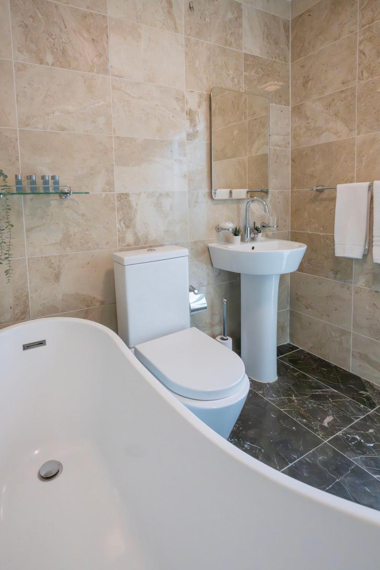 Apartment Finchley Road & By Dc London