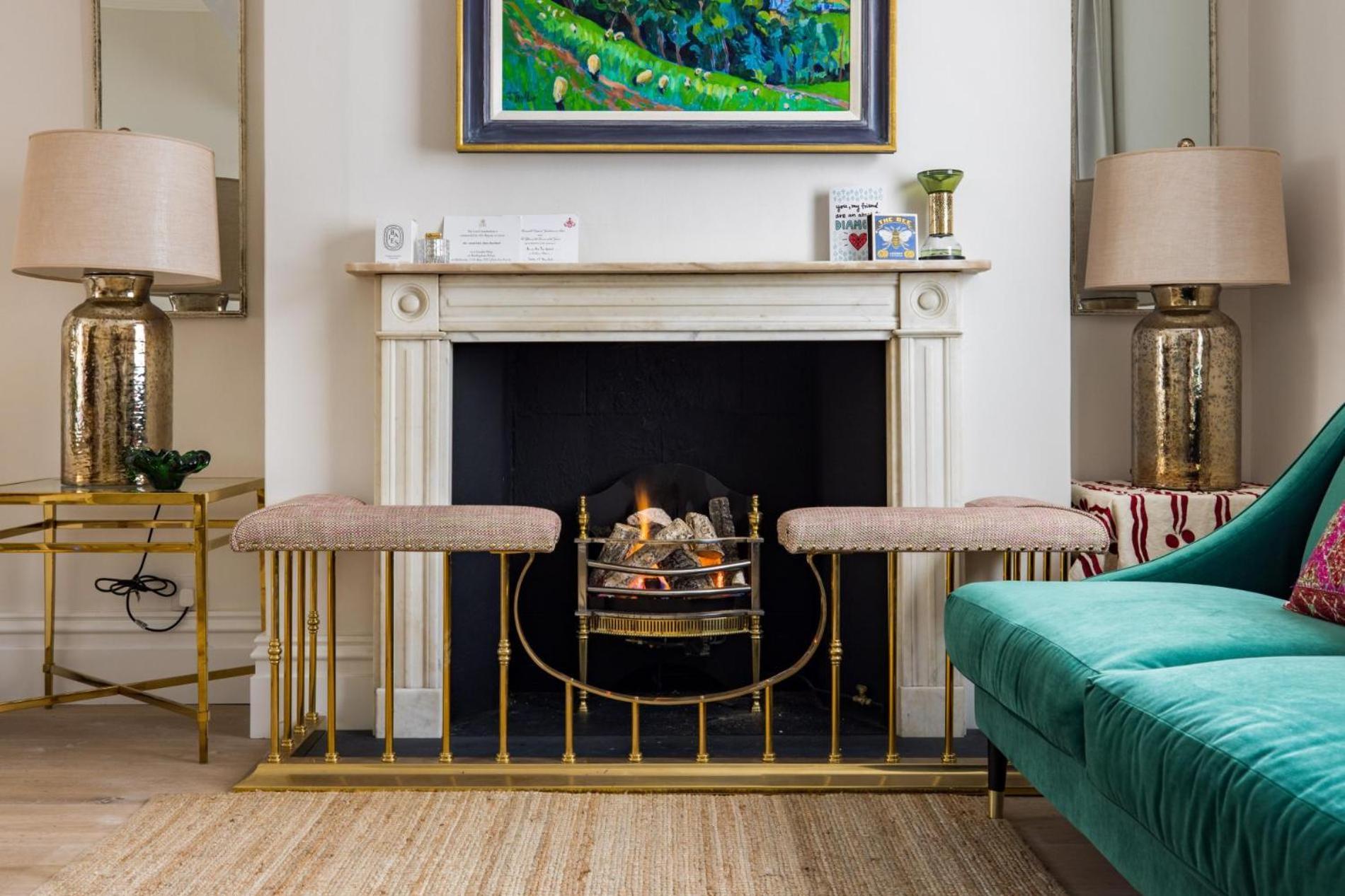 The Impressionists Fireplace - 3 Bedroom In Chelsea Apartment *