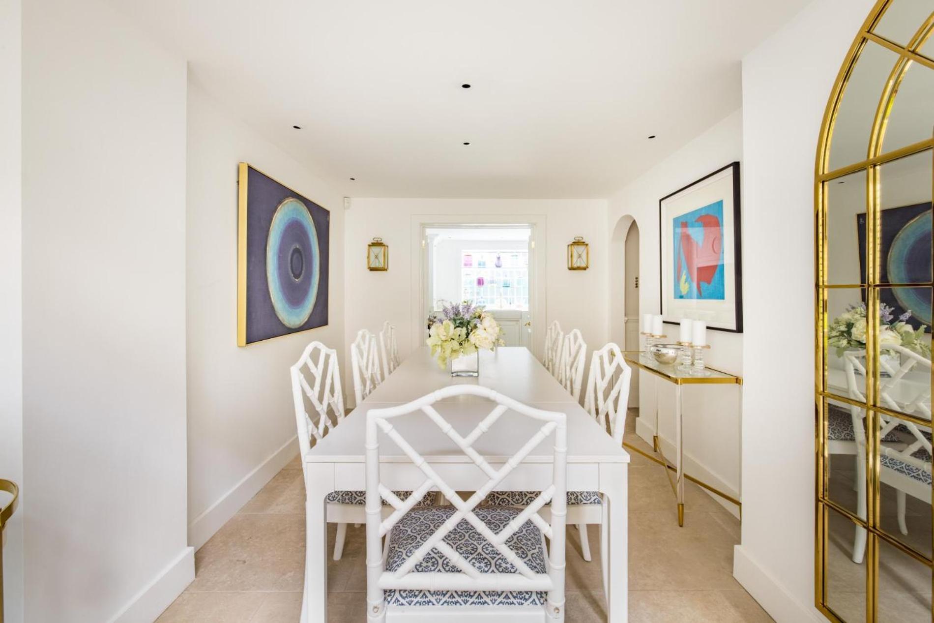 The Impressionists Fireplace - 3 Bedroom In Chelsea Apartment London