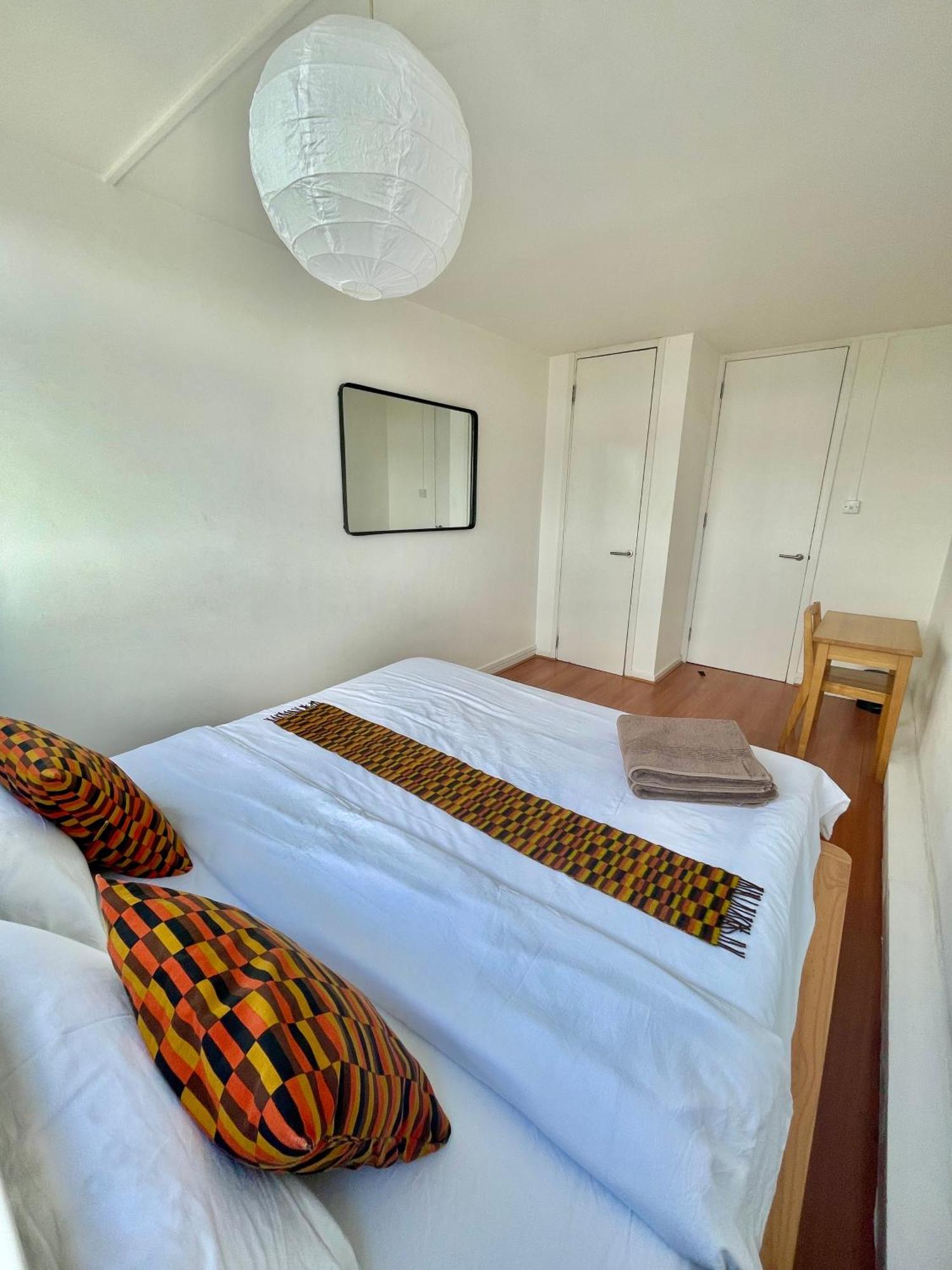 Bright 2-bedroom In Soho High-rise With Skyline Views London