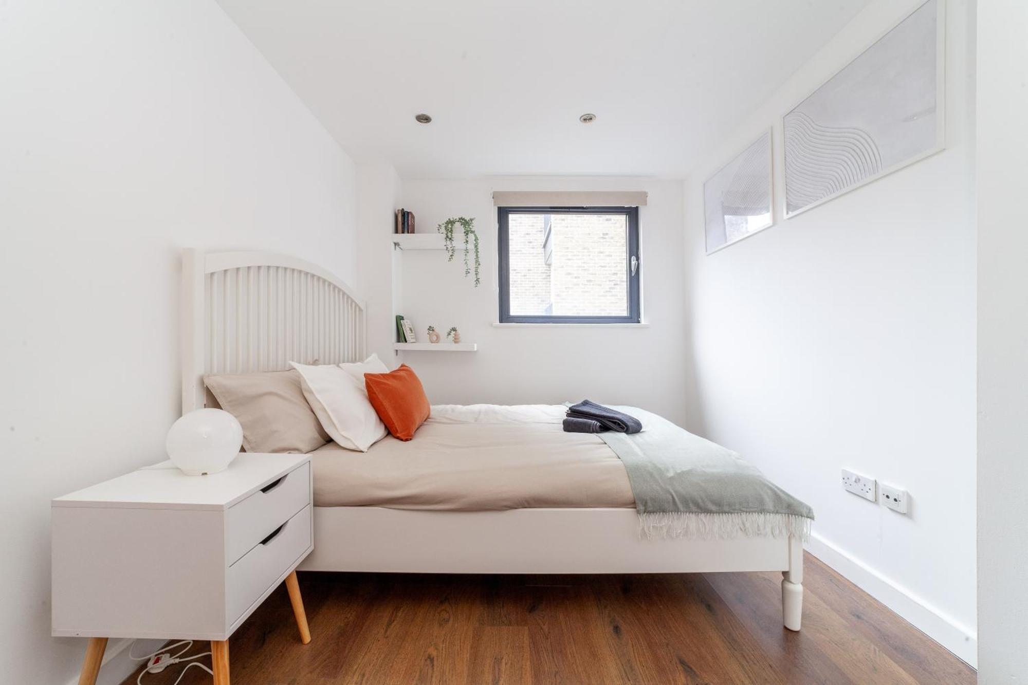 Modern 3 Bed & 3 Bathrooms Flat, Hackney Downs * London