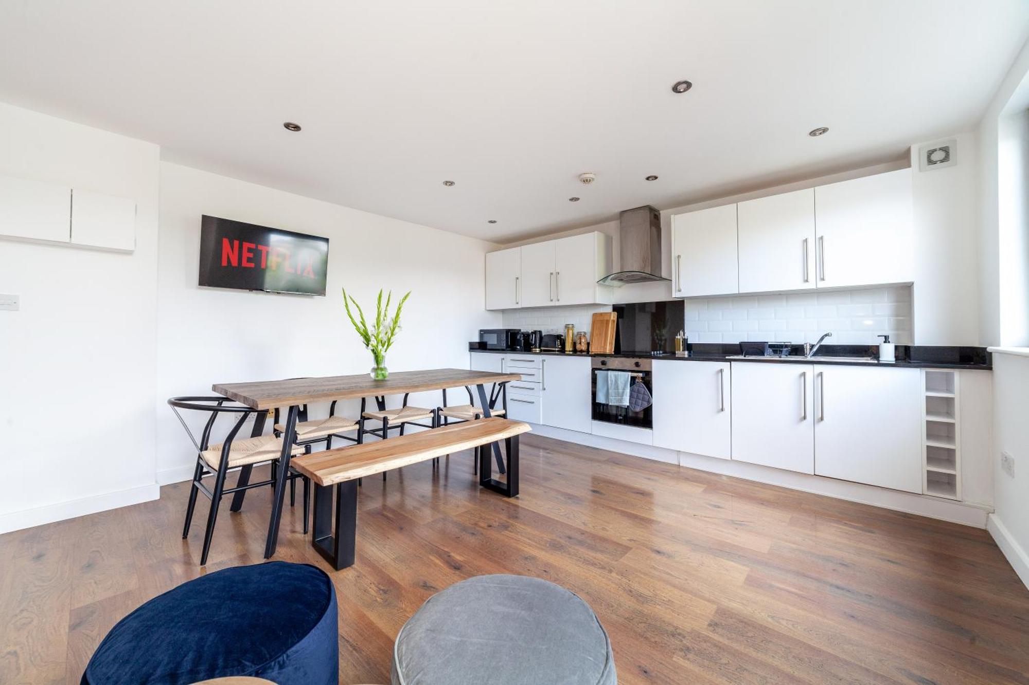 Modern 3 Bed & 3 Bathrooms Flat, Hackney Downs Apartment London