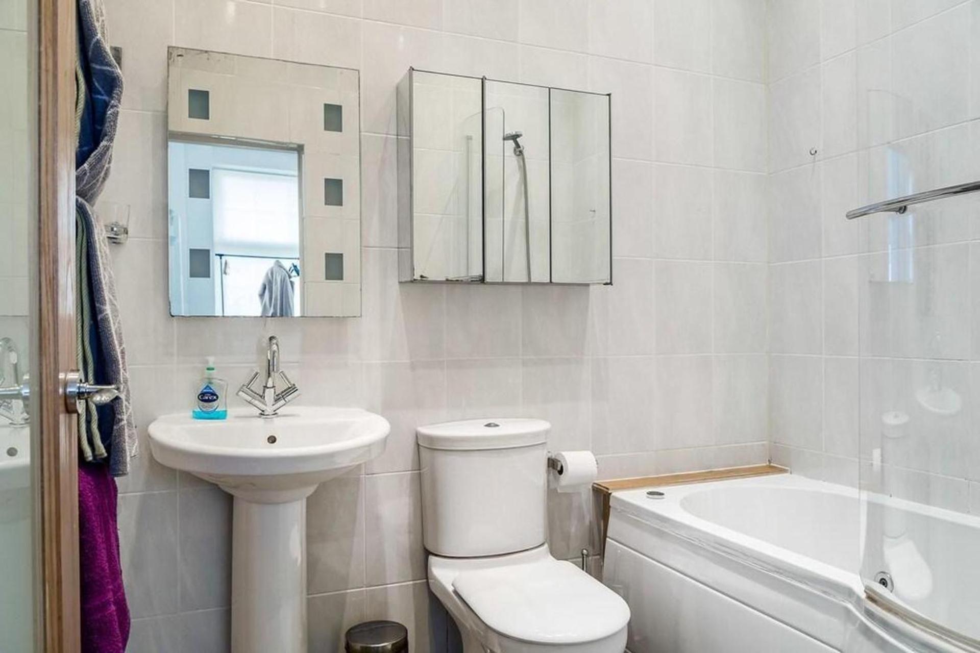 Specious Family Kensington House - 5 Bedrooms Holiday home *