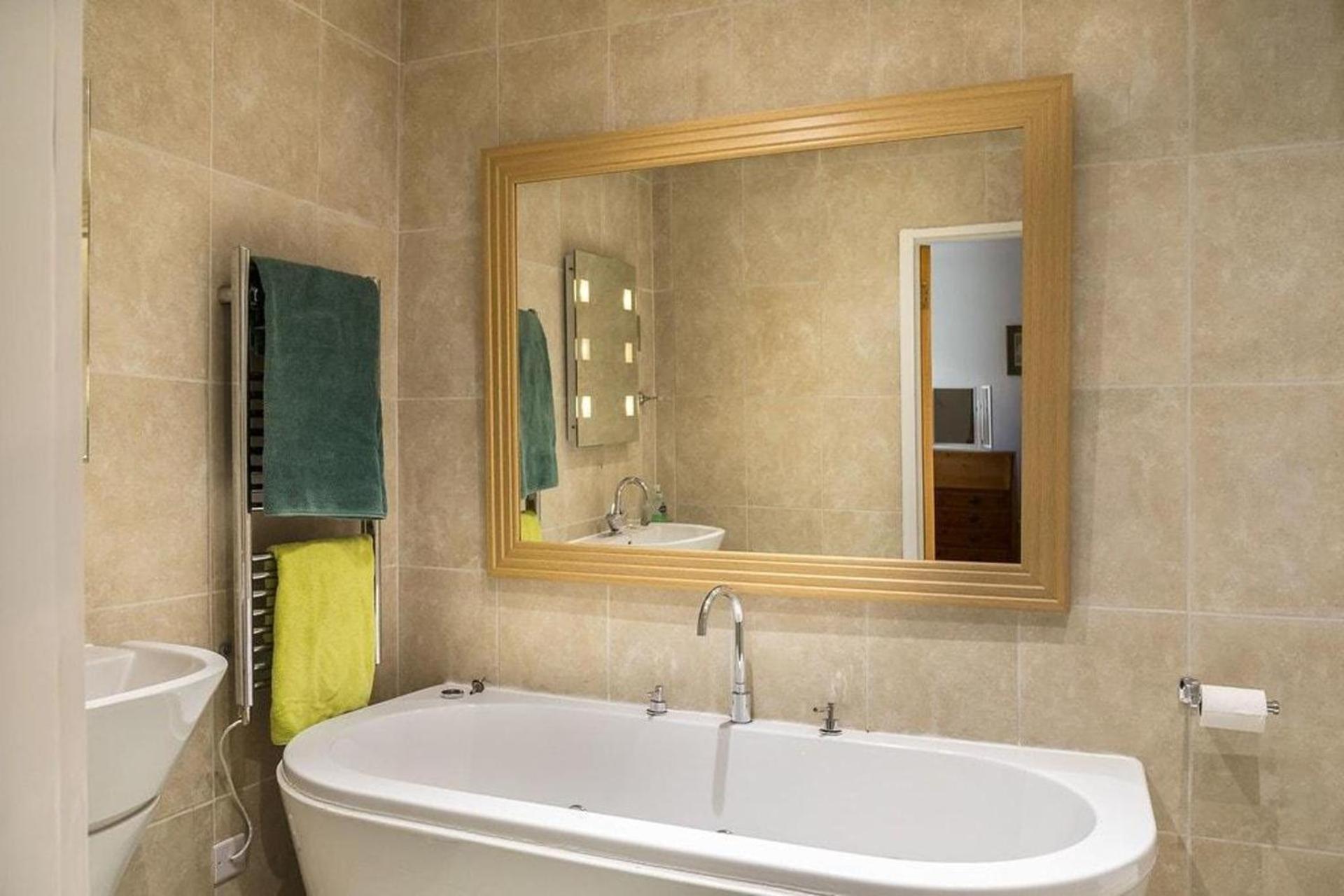 Specious Family Kensington House - 5 Bedrooms *
