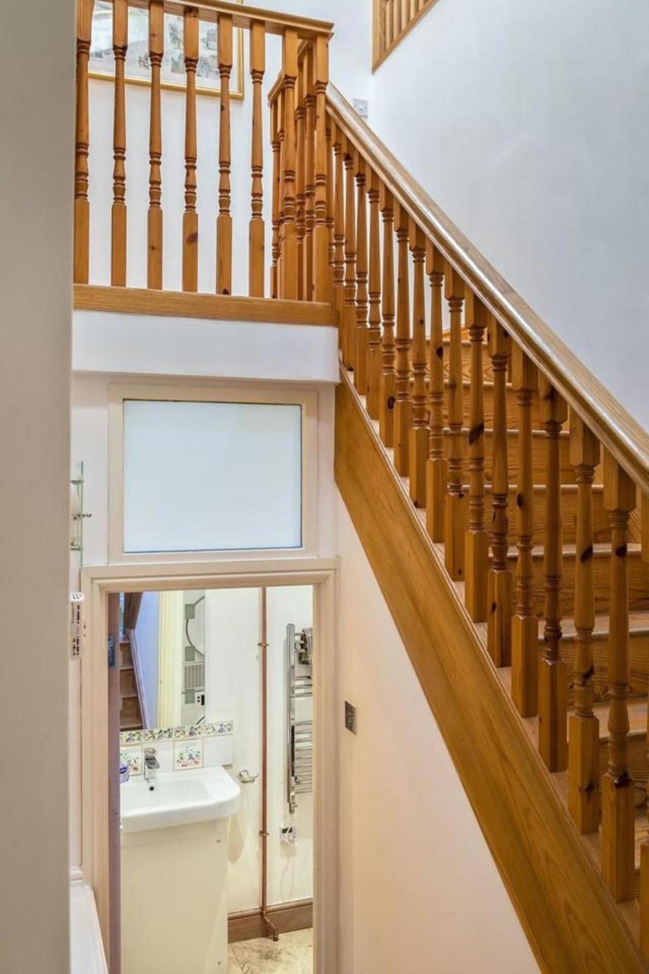 Specious Family Kensington House - 5 Bedrooms Holiday home