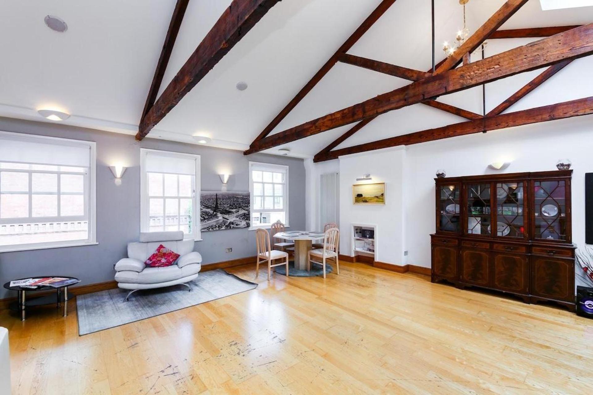 Specious Family Kensington House - 5 Bedrooms Holiday home London