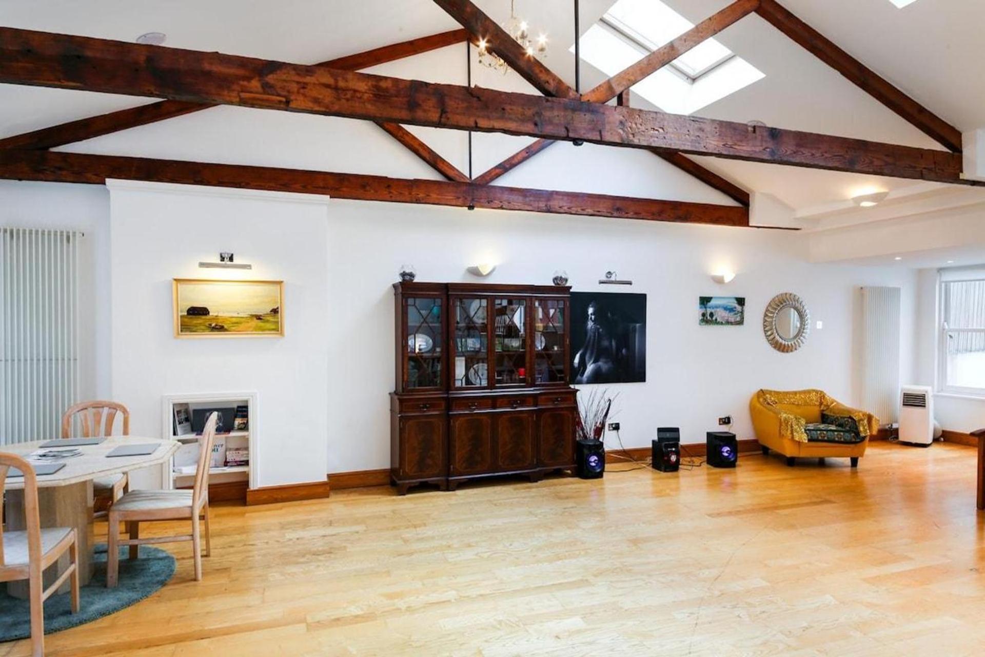 Specious Family Kensington House - 5 Bedrooms Holiday home