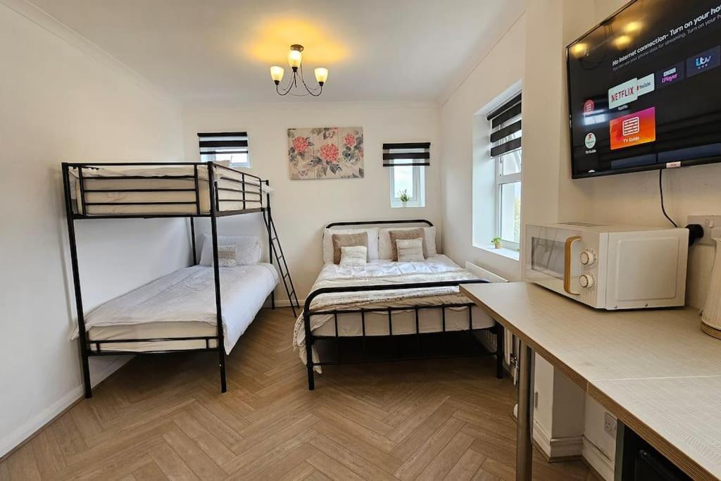 Newly Renovated & Ensuite Rooms! - Camberwell London