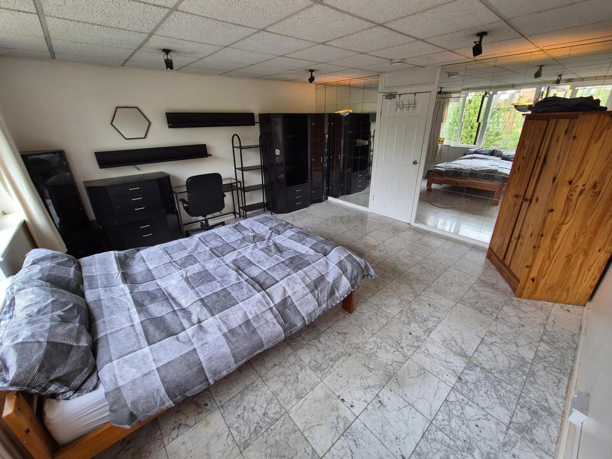 Homestay Spacious And Elegant With En-suites Available In Canary Wharf