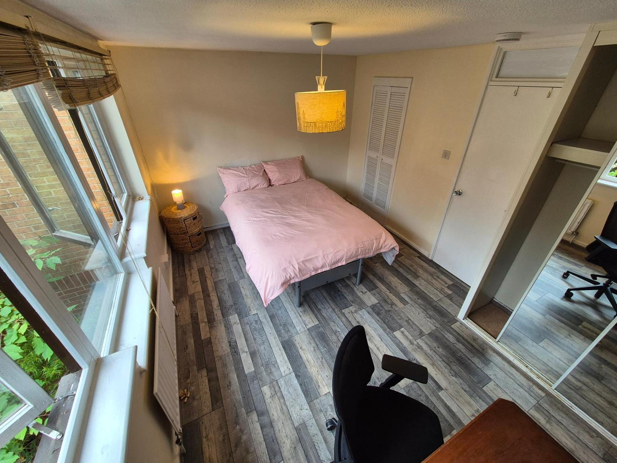 Homestay Spacious And Elegant With En-suites Available In Canary Wharf *