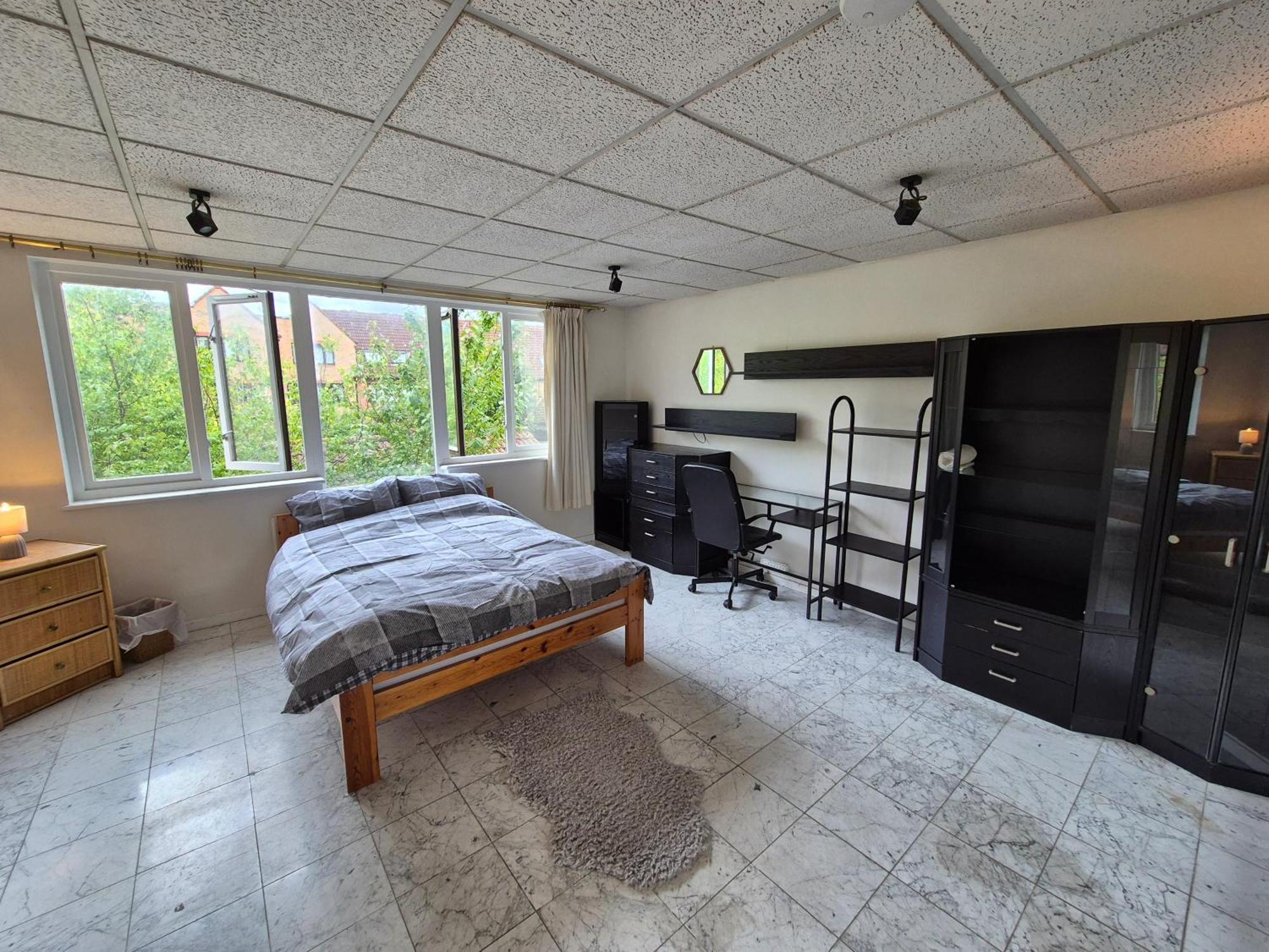 Homestay Spacious And Elegant With En-suites Available In Canary Wharf *