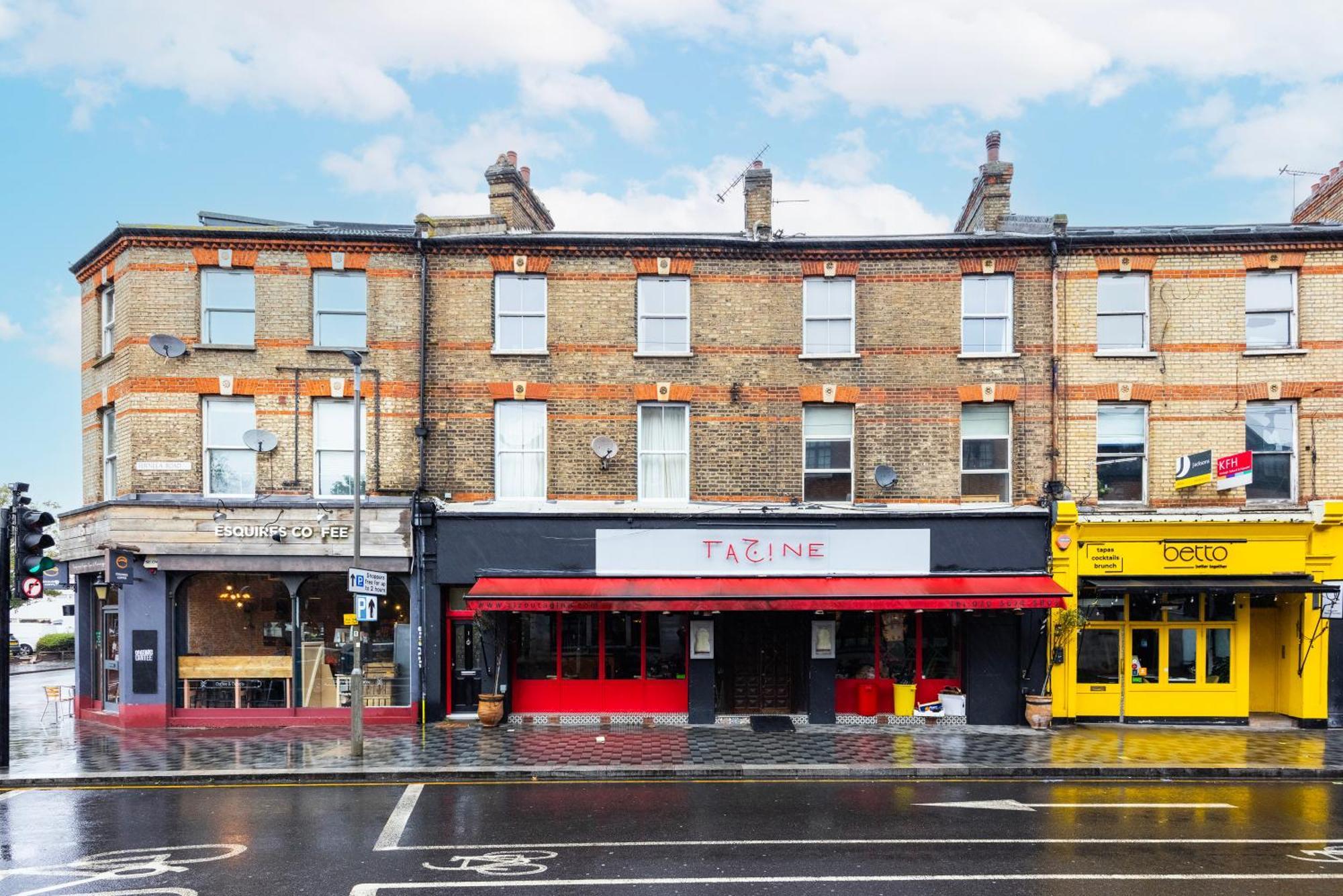 Spacious 2-bedroom In Balham Appartement Londen