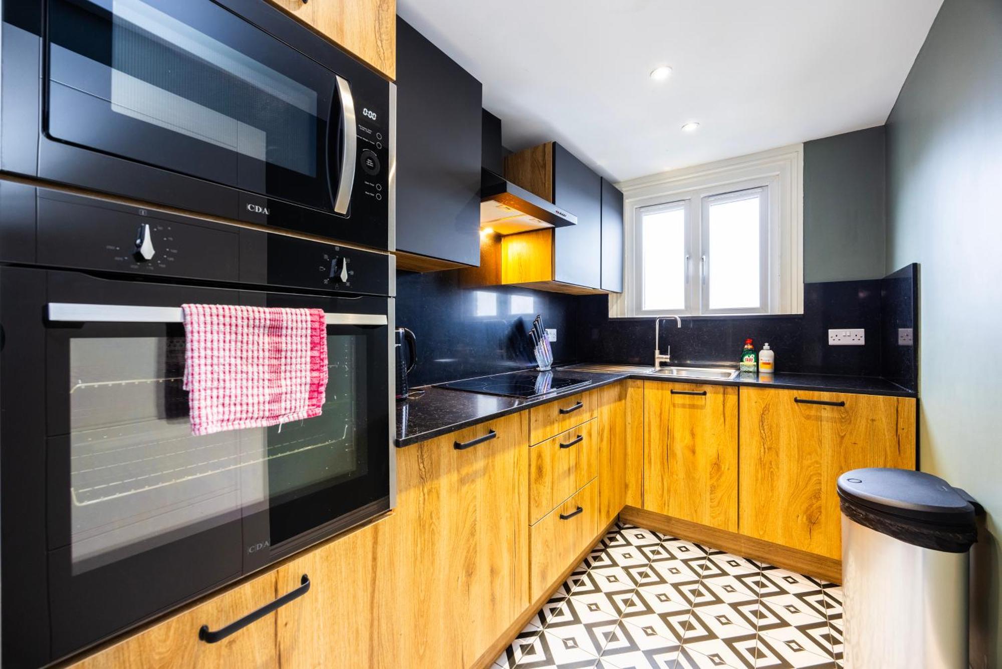 Leilighet Spacious 2-bedroom In Balham London