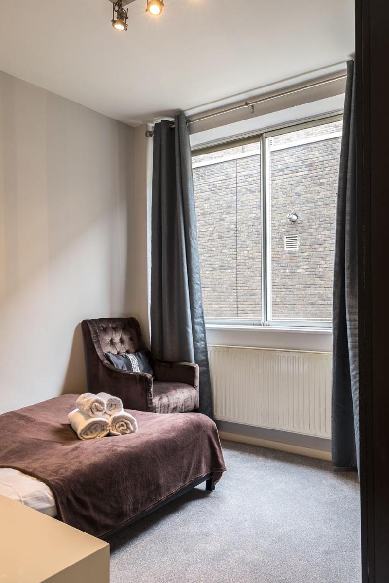Picktheplace 3-bedroom Portman Square Londen