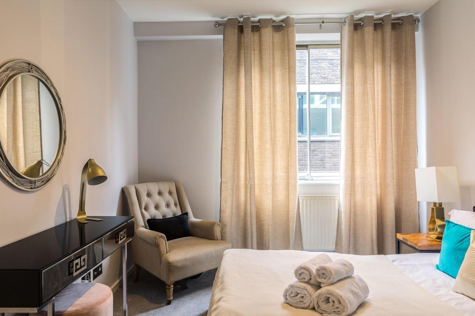 Picktheplace 3-bedroom Portman Square Appartement *