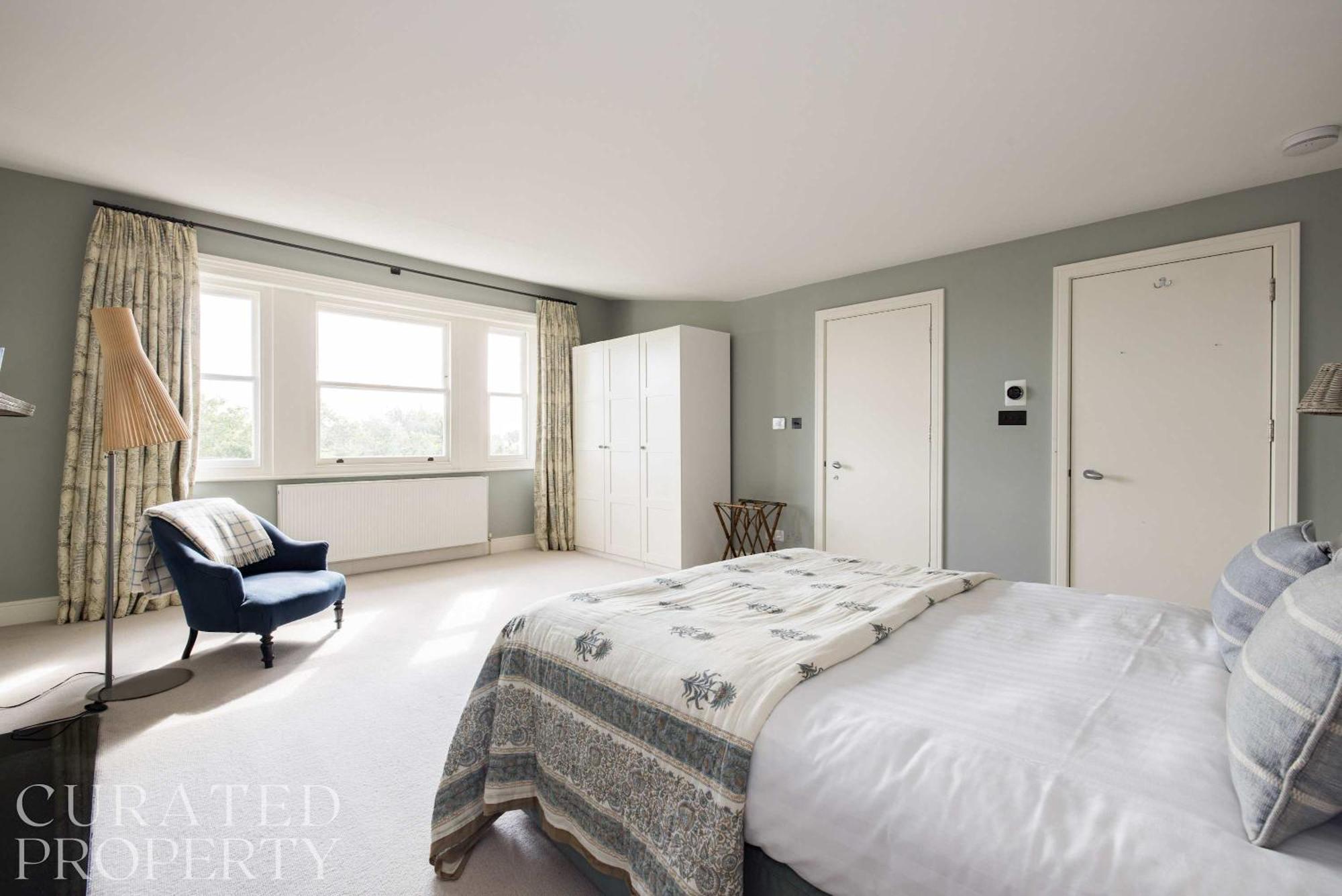 Elegant Primrose Hill Townhouse With Garden Holiday home London