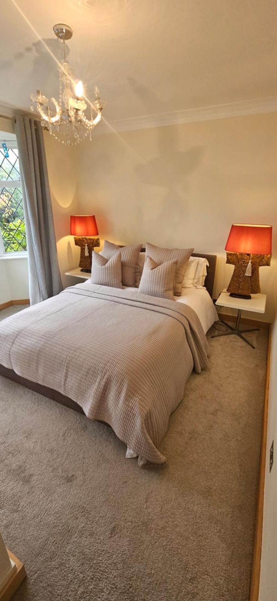 Stunning 5 Bedroom Putney House Holiday home *