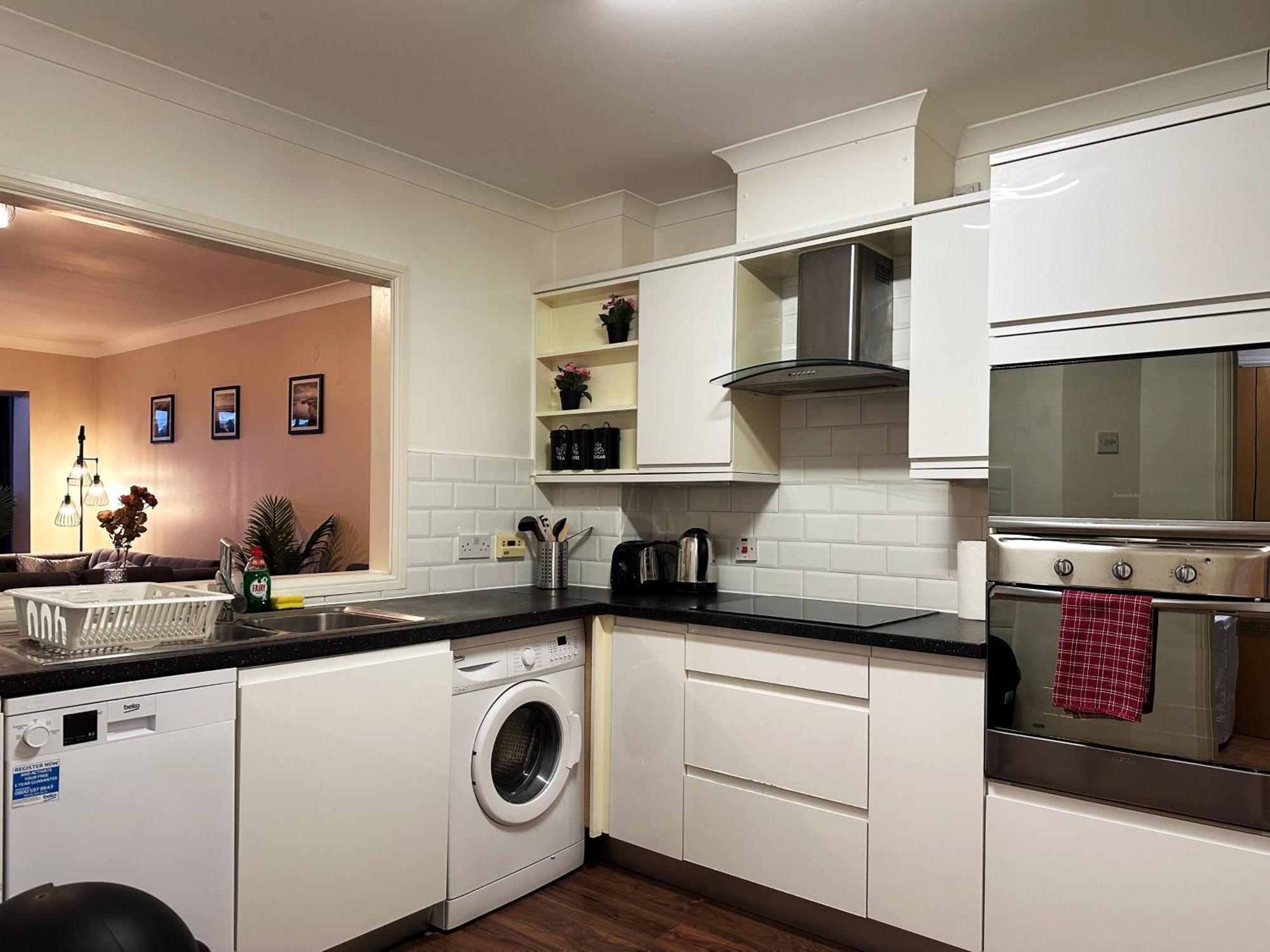 Betty's Place In Tower Hill - 2 Double Beds, Max 4 People, Great Location In Appartement *