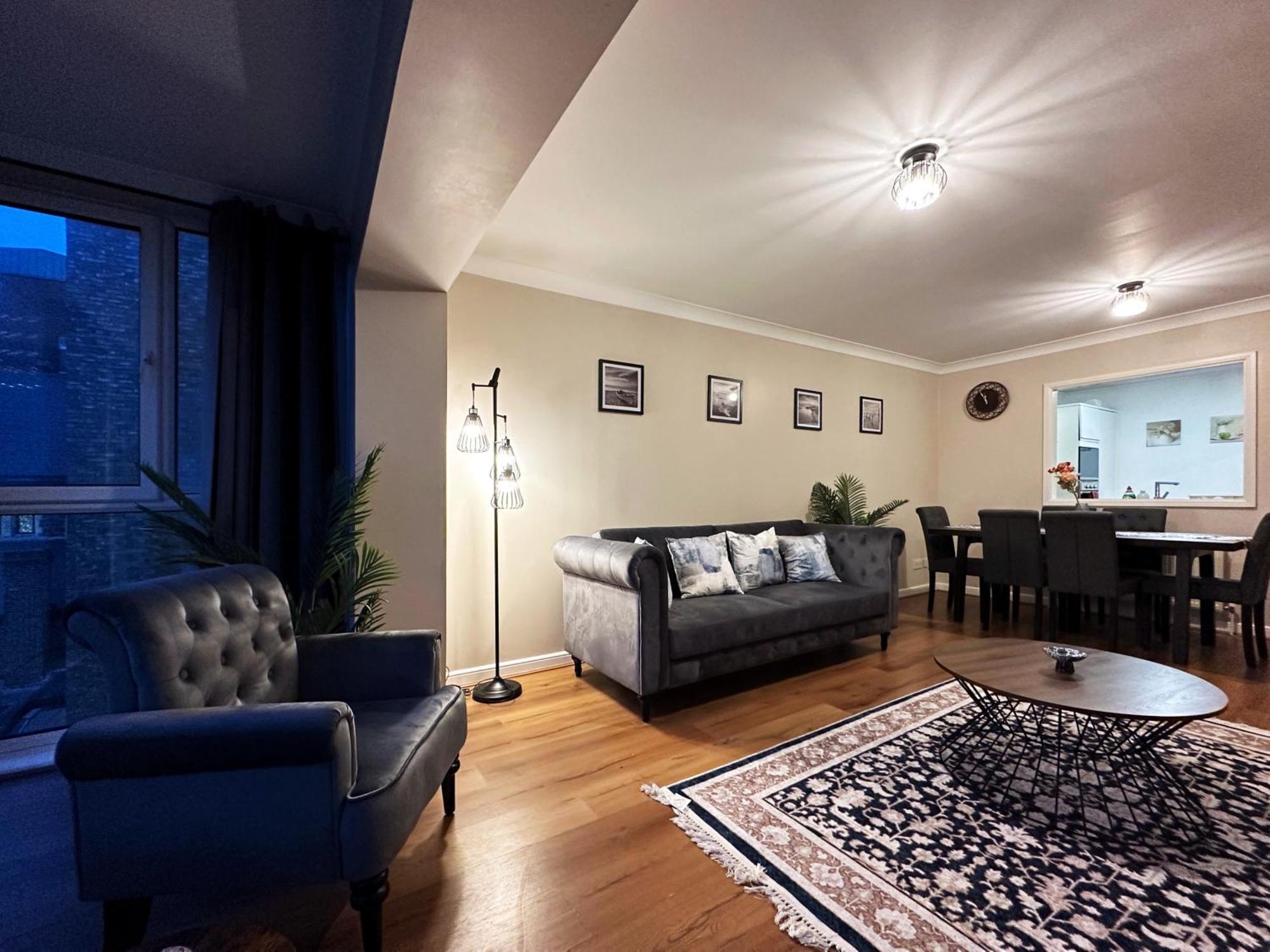 Betty's Place In Tower Hill - 2 Double Beds, Max 4 People, Great Location In Appartement