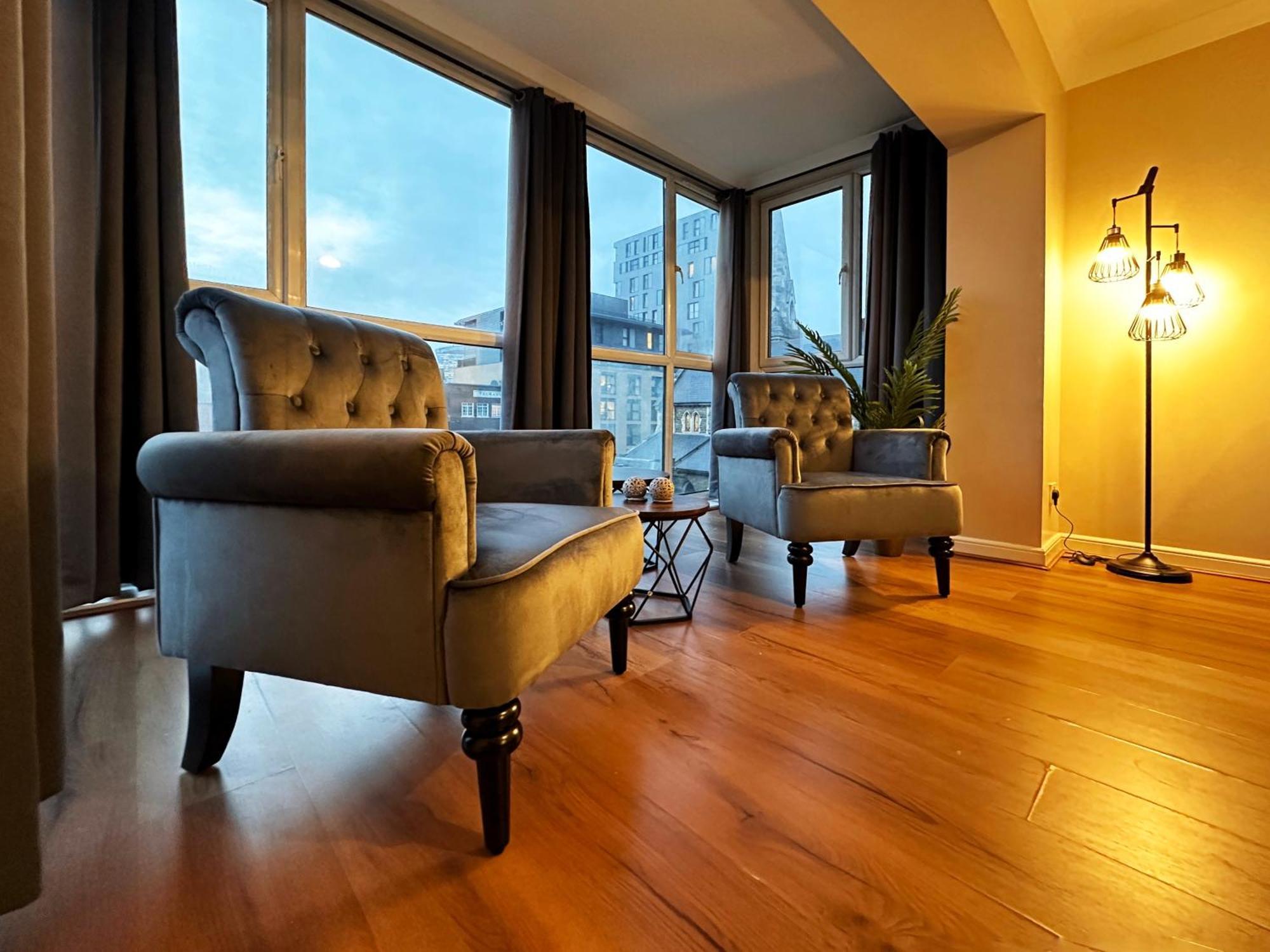 Betty's Place In Tower Hill - 2 Double Beds, Max 4 People, Great Location In Appartement