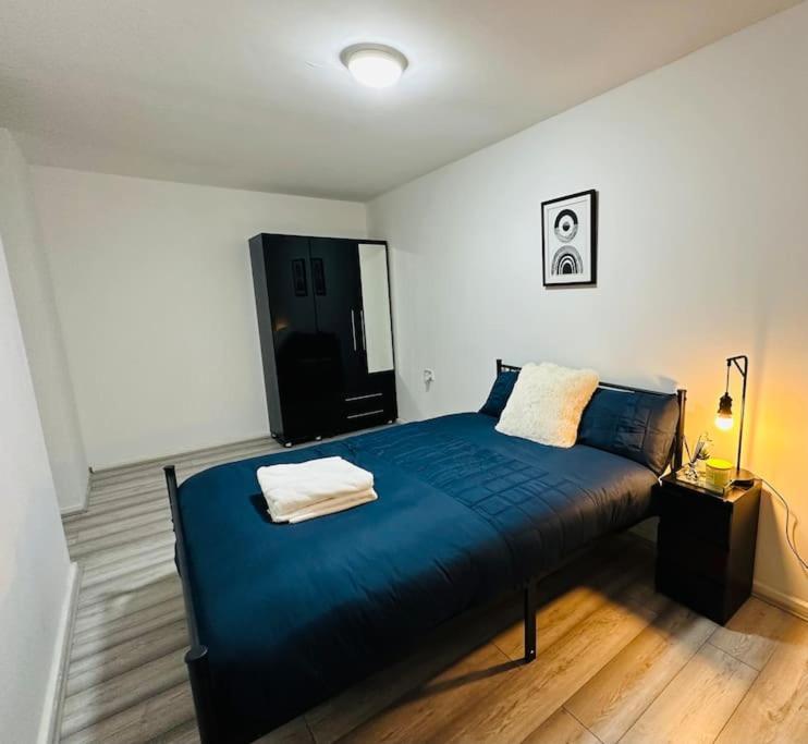 Apartment Urban Serenity South East 3 Bedroom House *