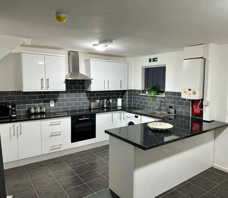Urban Serenity South East 3 Bedroom House Apartment